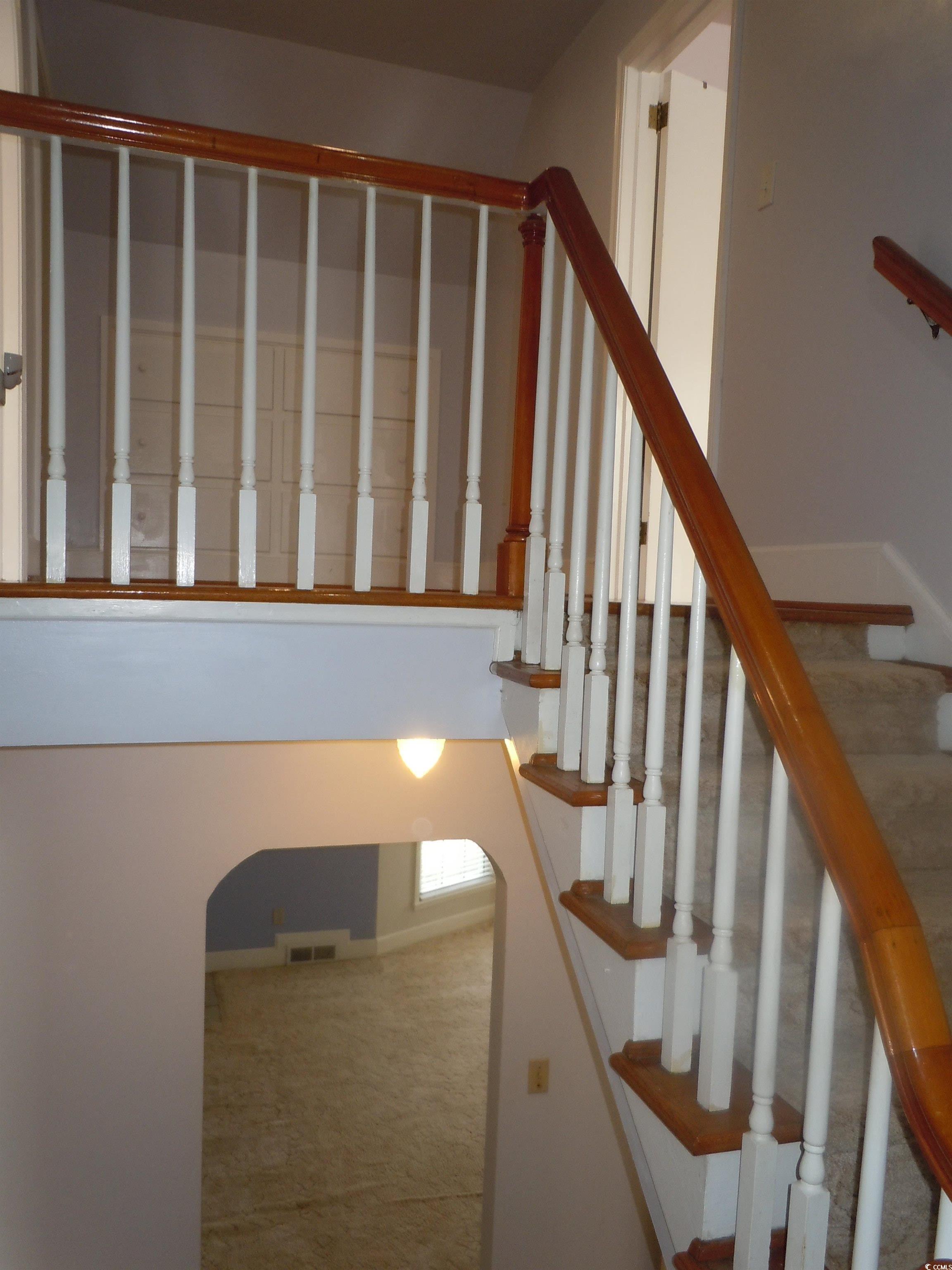 110 E Bell St. Property Photo 18