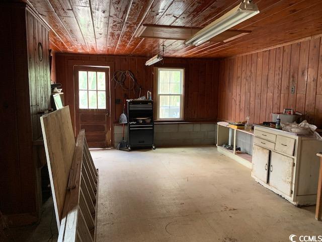 110 E Bell St. Property Photo 32