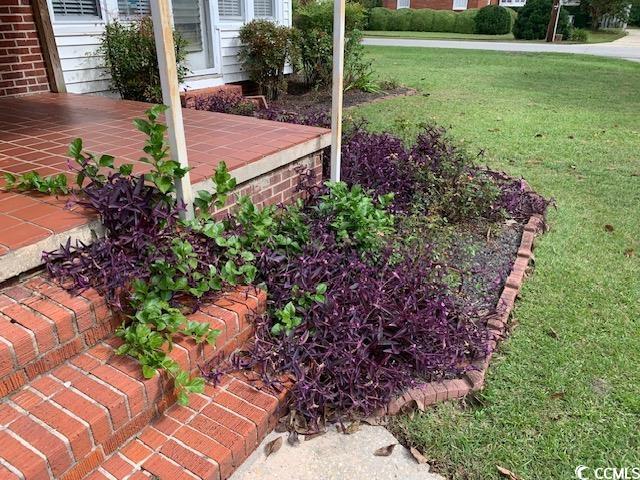 110 E Bell St. Property Photo 36