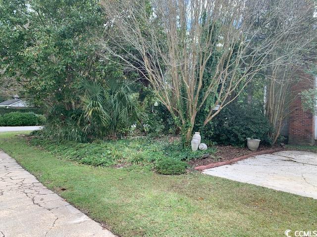 110 E Bell St. Property Photo 37