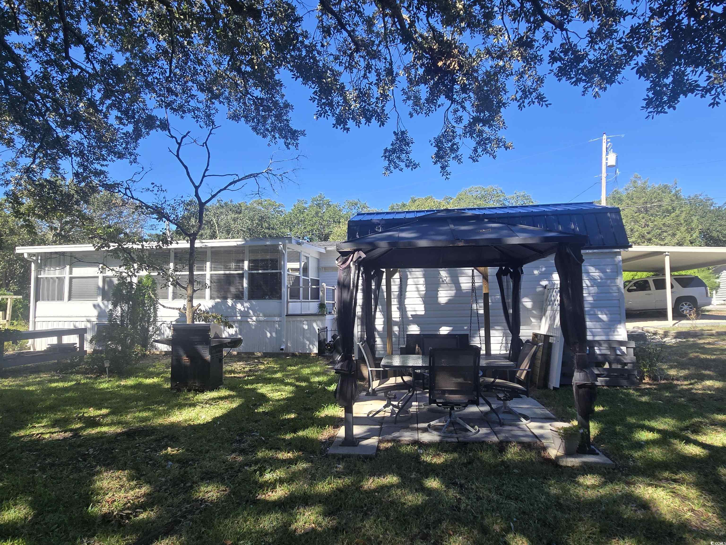 359 Lagoon Circle Property Photo 5