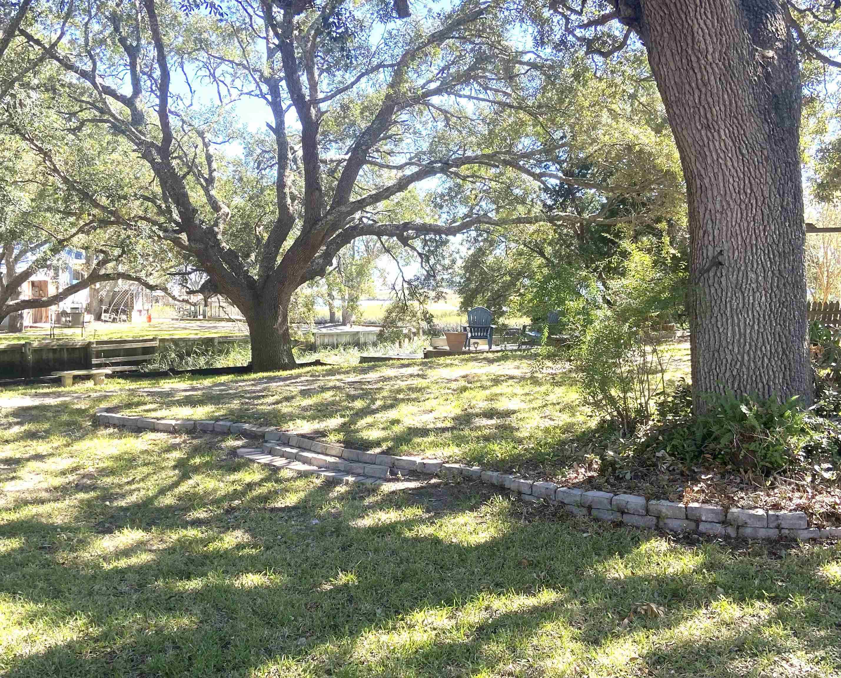 359 Lagoon Circle Property Photo 12