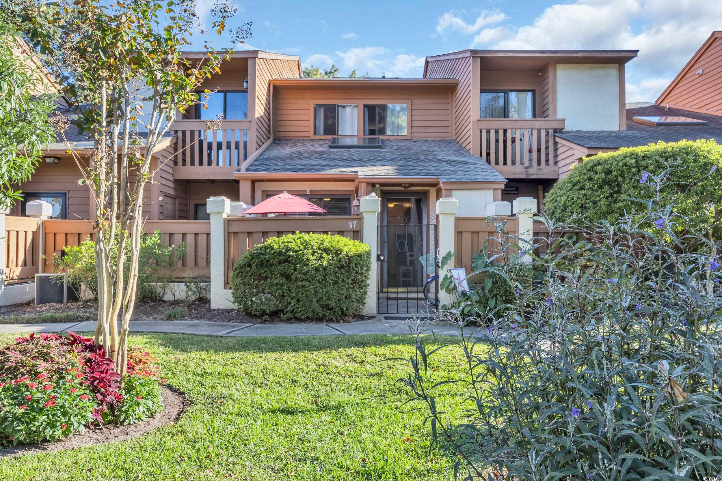 619 14th Ave. S Property Photo 1