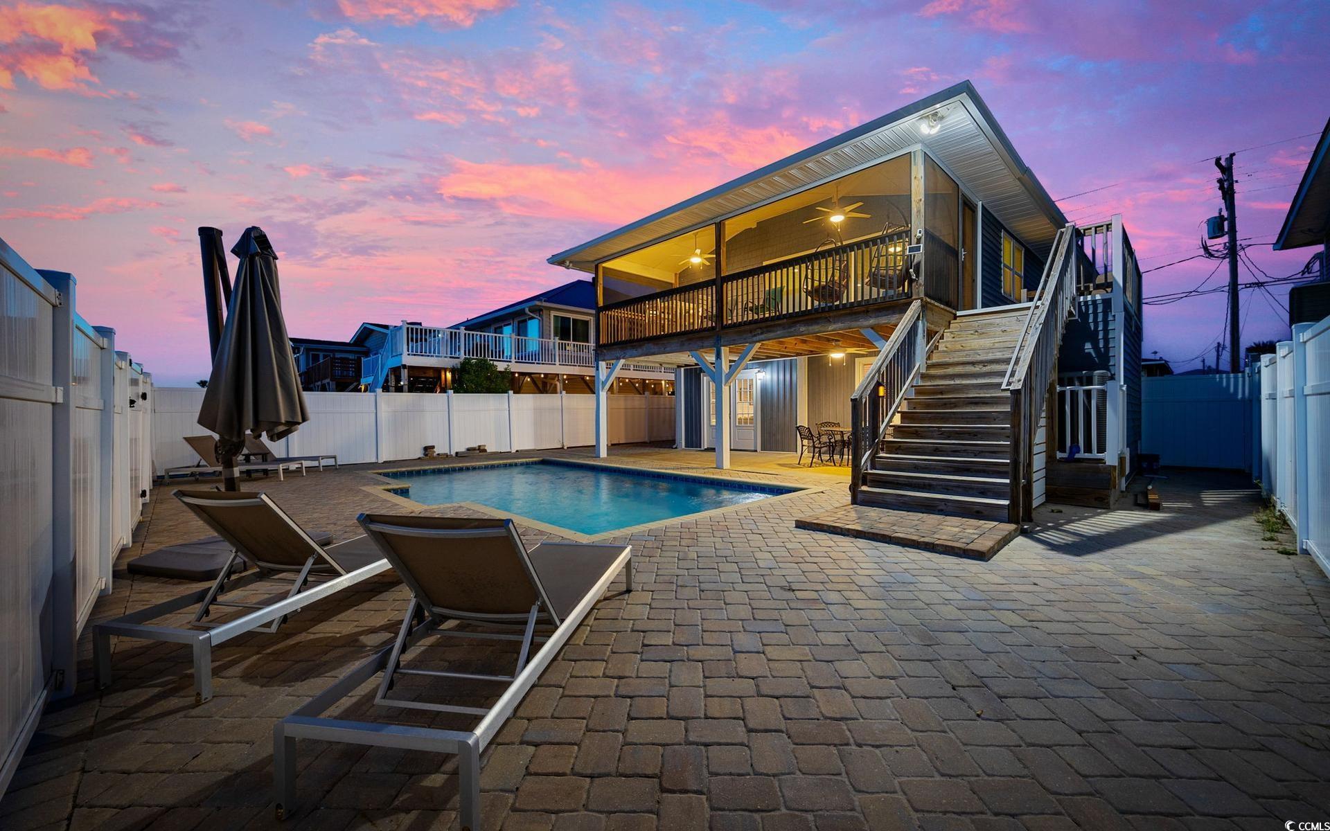 307 53rd Ave. N Property Photo 1