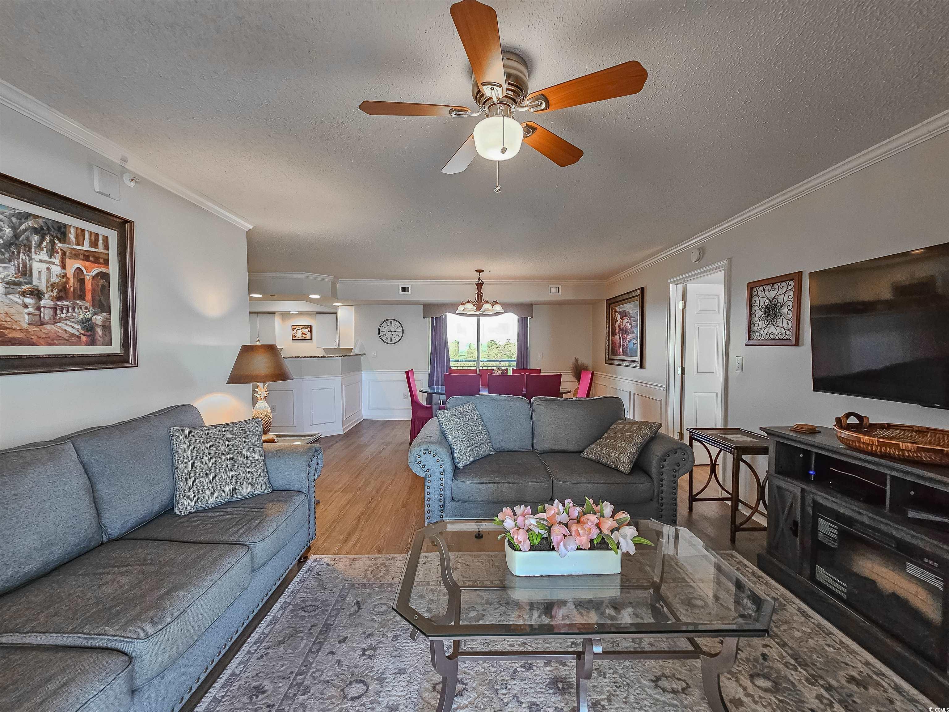 8560 Queensway Blvd. Property Photo 5
