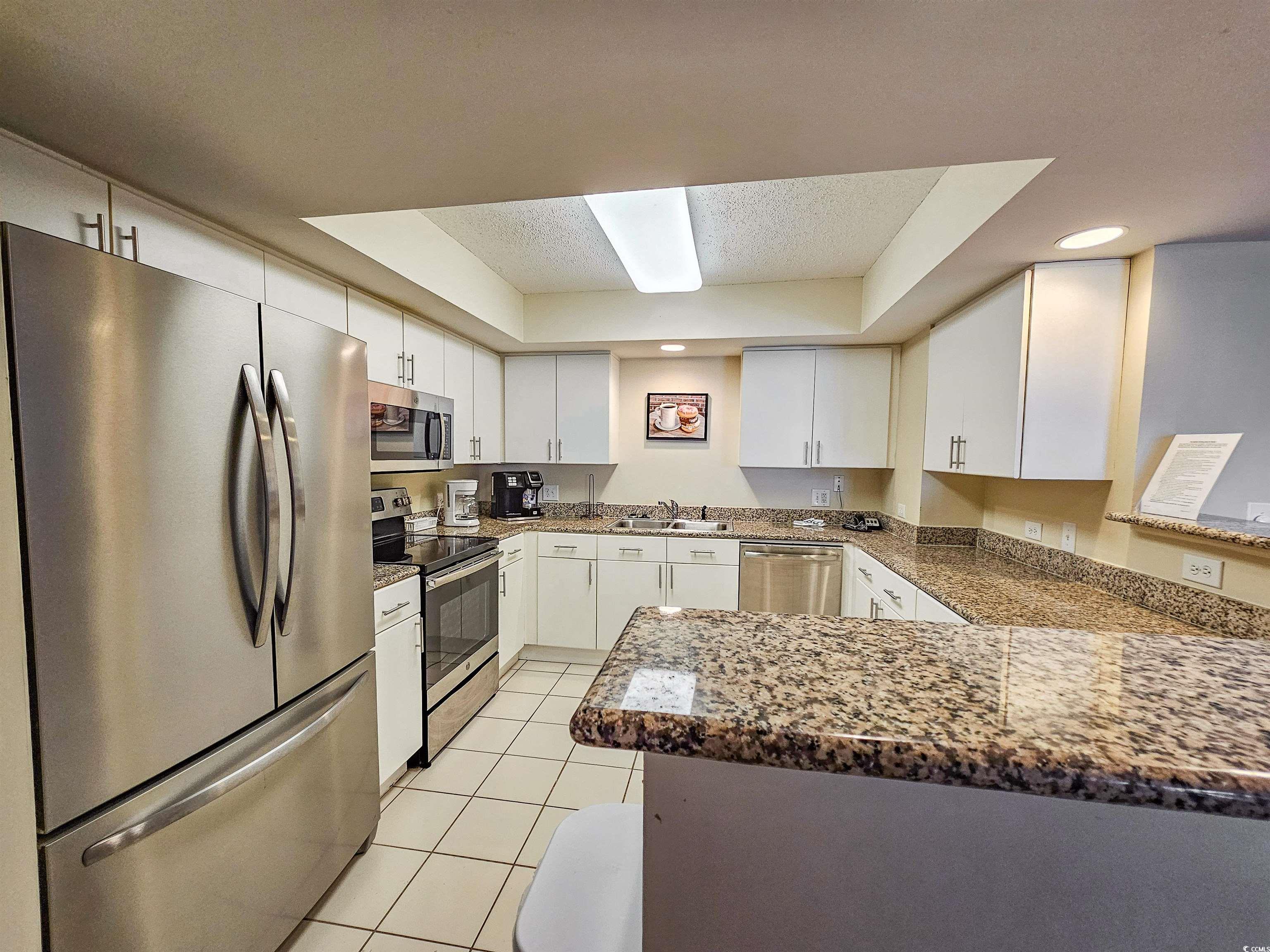 8560 Queensway Blvd. Property Photo 10