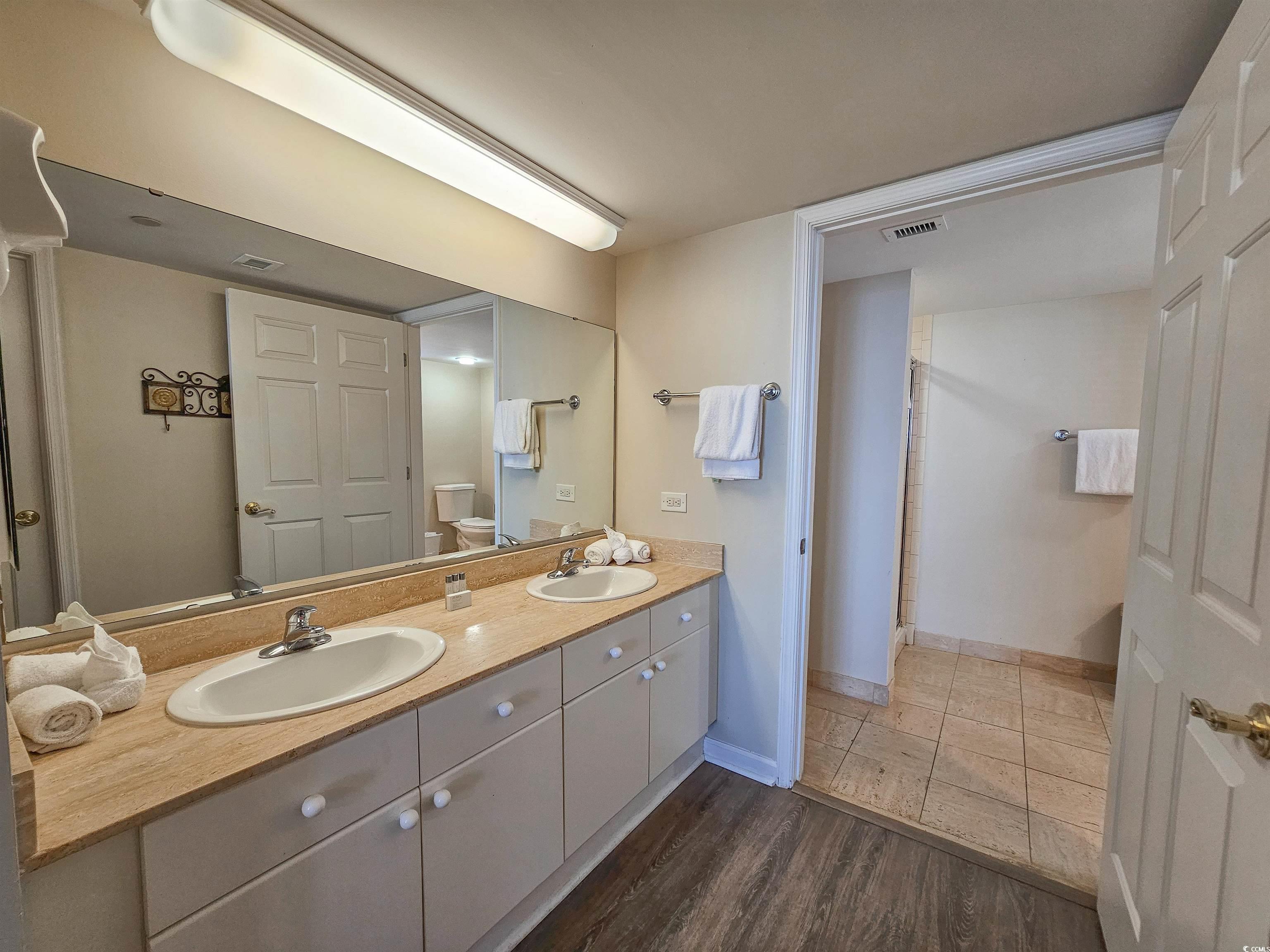 8560 Queensway Blvd. Property Photo 18