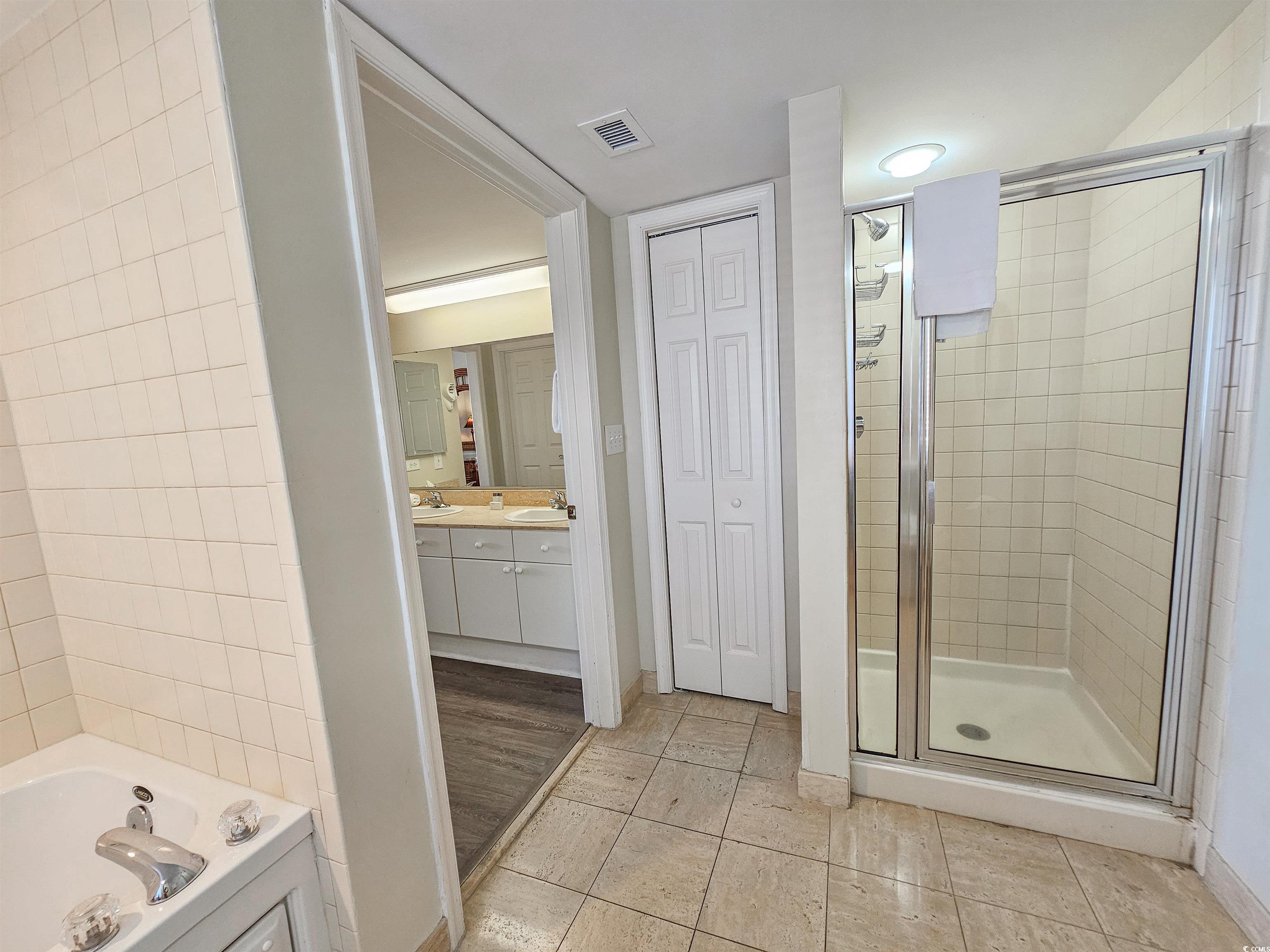 8560 Queensway Blvd. Property Photo 19