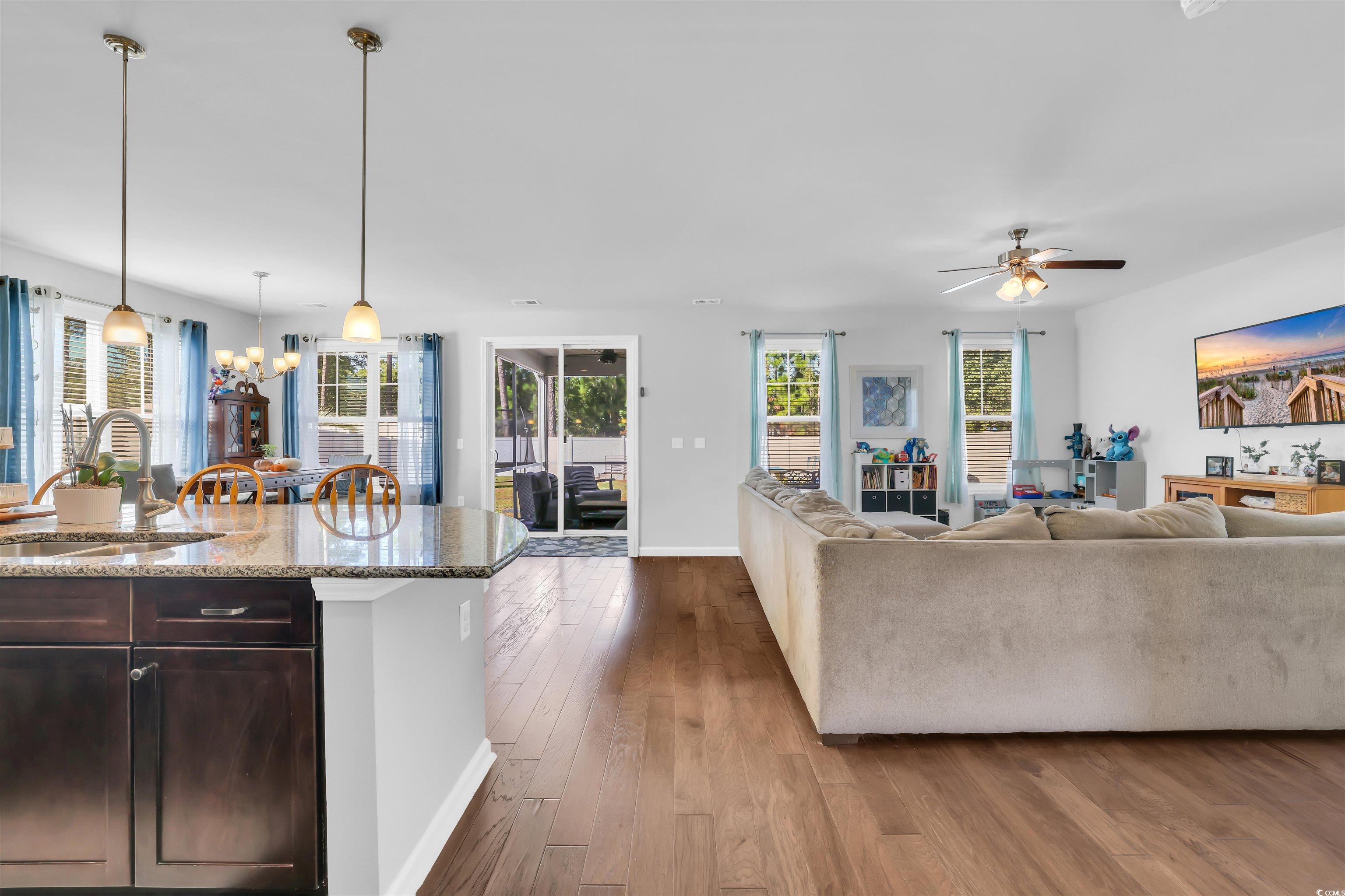 320 Firenze Loop Property Photo 6