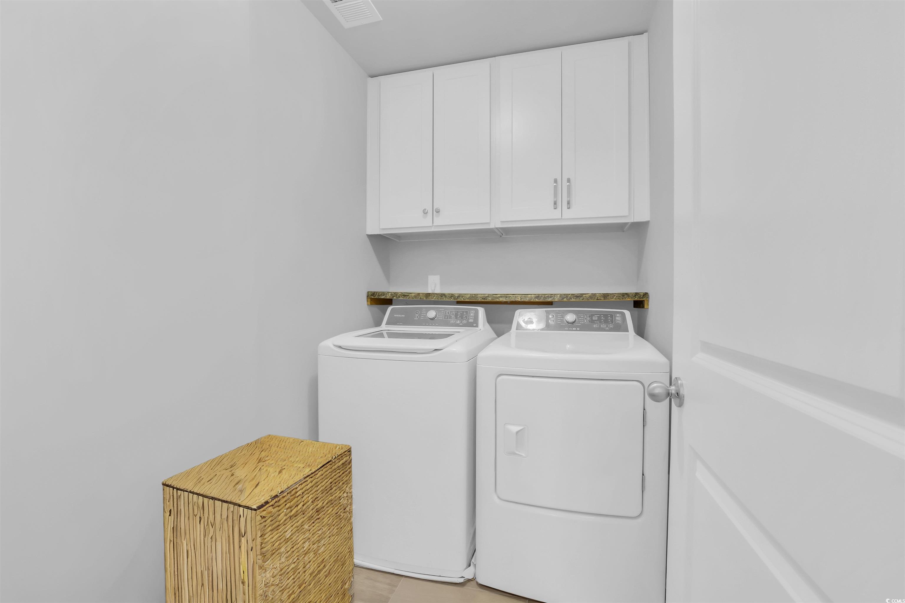 320 Firenze Loop Property Photo 15