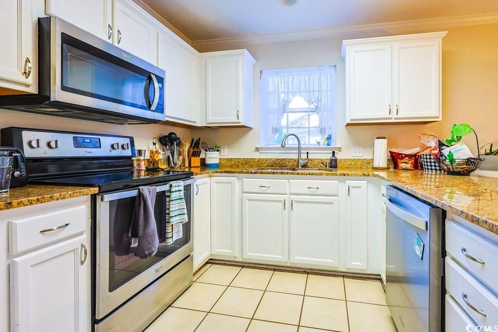 2033 Chadbury Ln. Property Photo 8