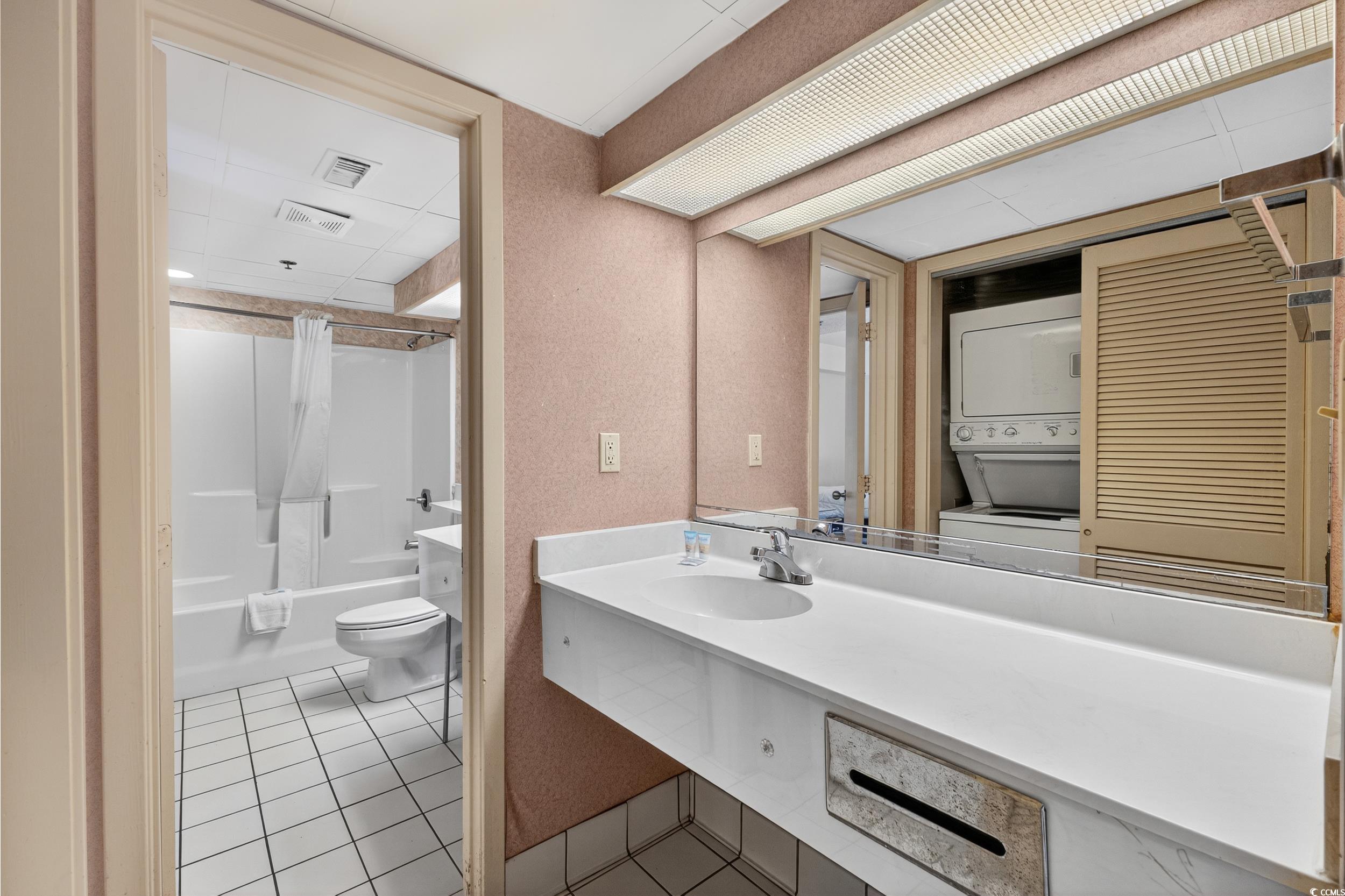 9550 Shore Dr. Property Photo 17