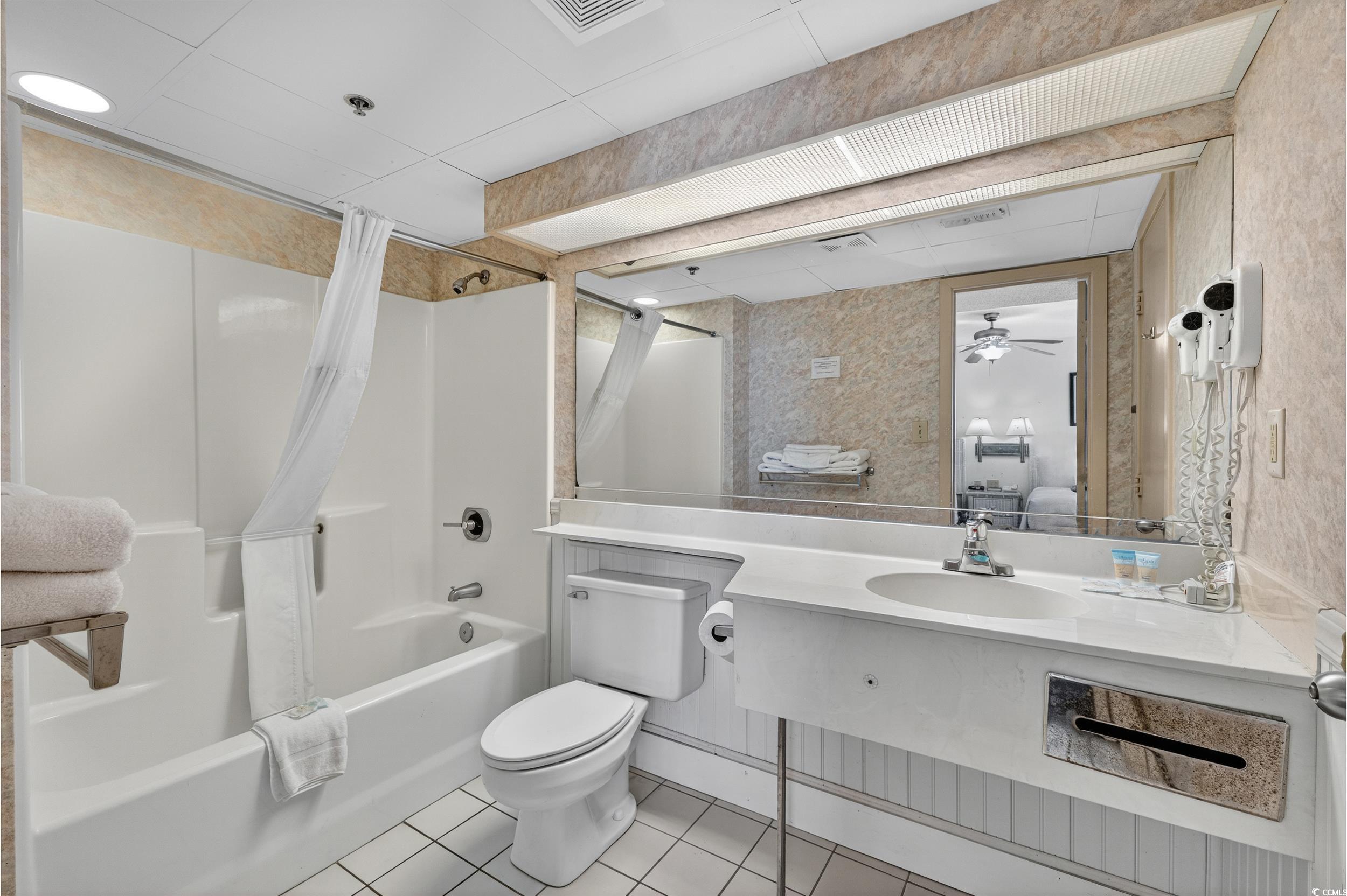 9550 Shore Dr. Property Photo 19
