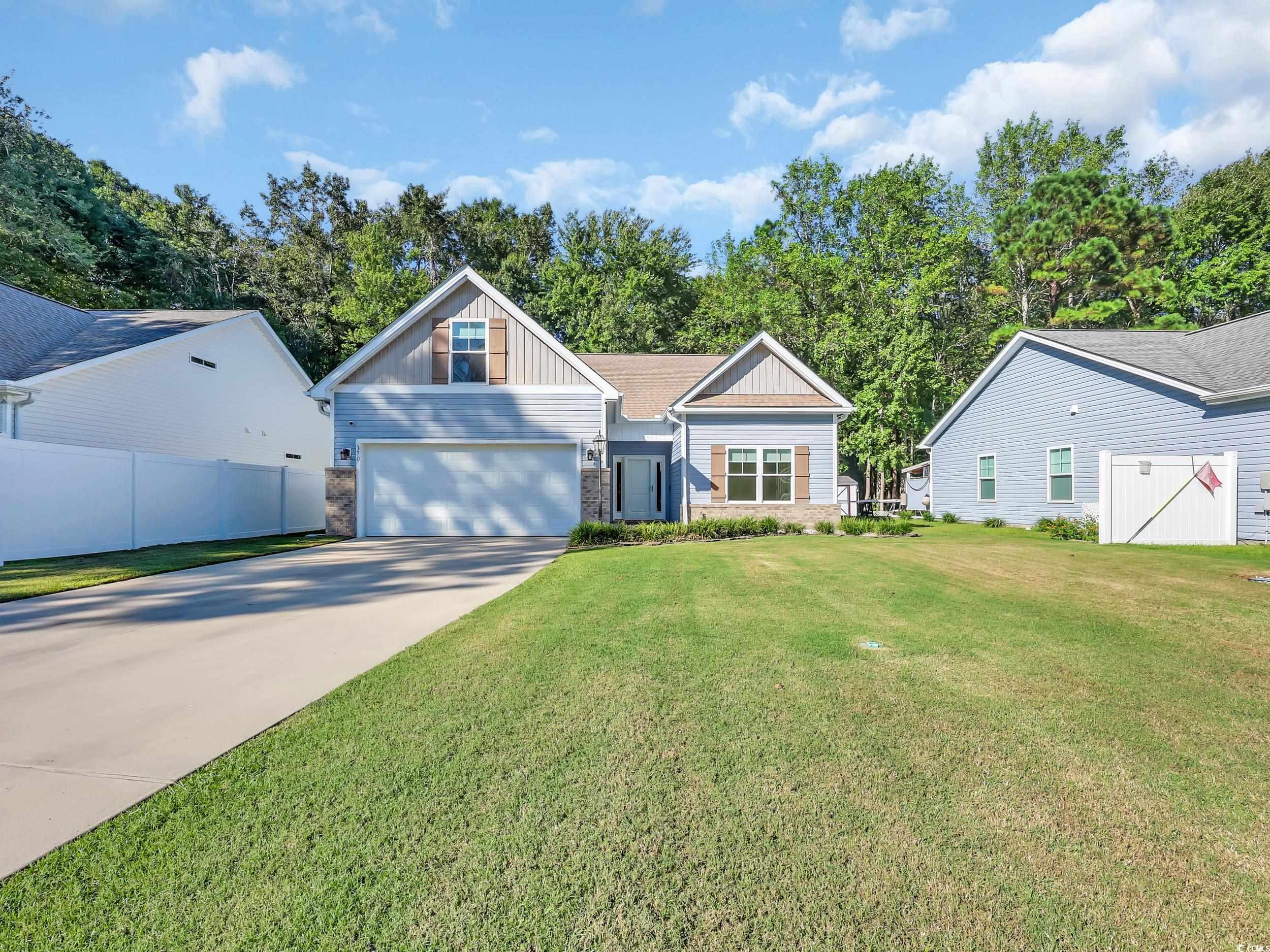 370 Clearwater Dr. Property Photo 1