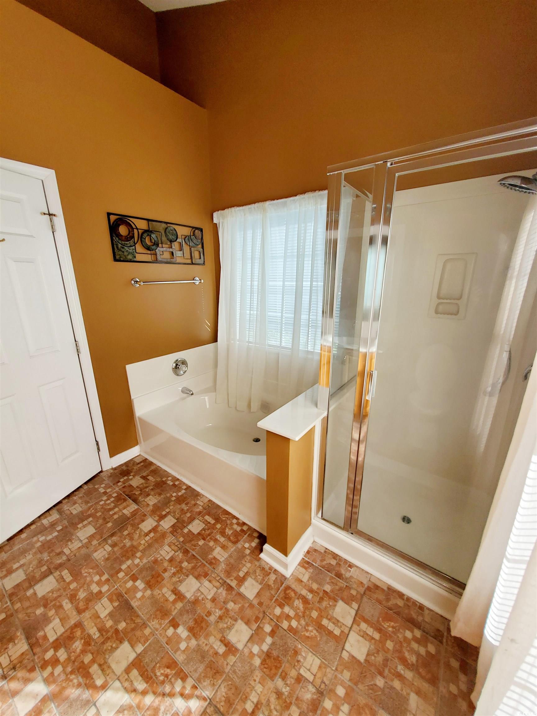 219 Springlake Dr. Property Photo 15