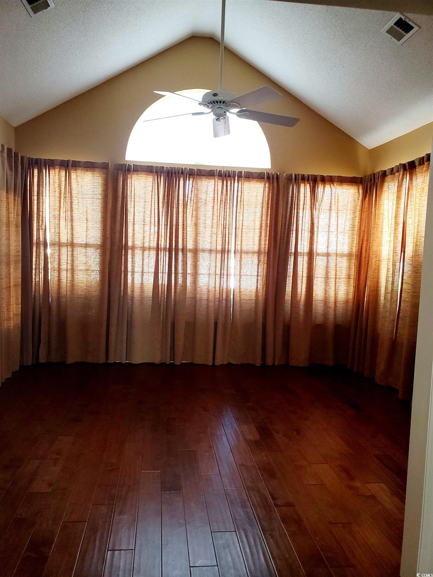 219 Springlake Dr. Property Photo 18