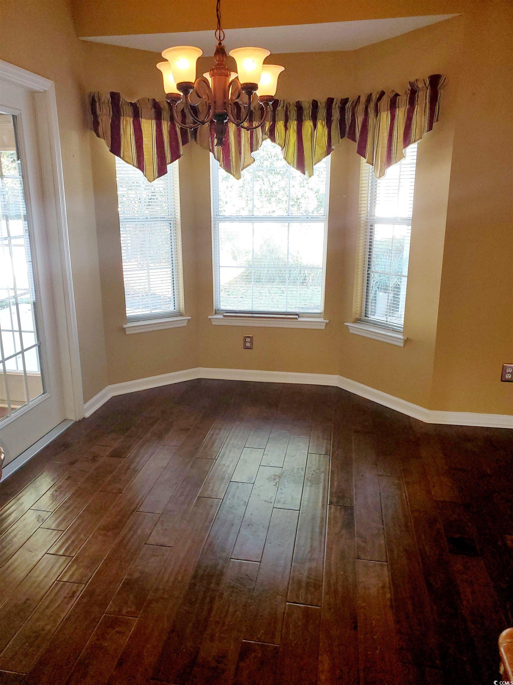 219 Springlake Dr. Property Photo 20