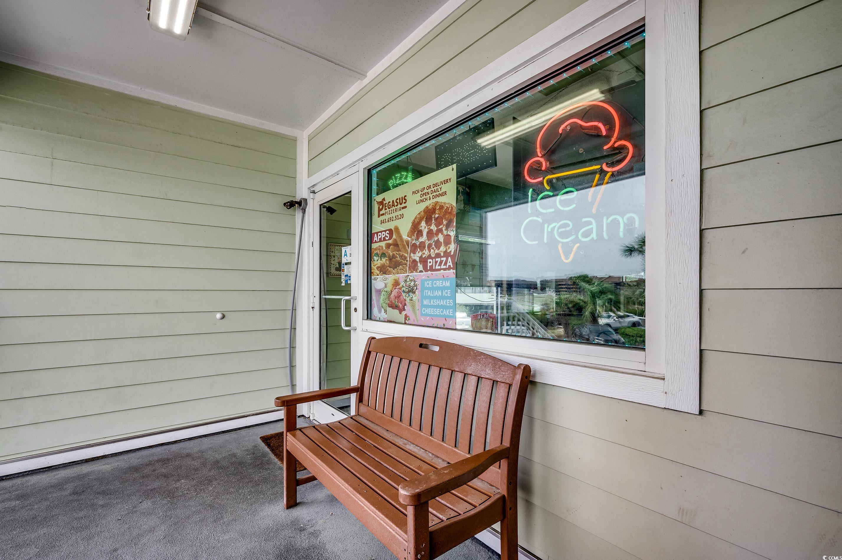 9400 Shore Dr. Property Photo 25