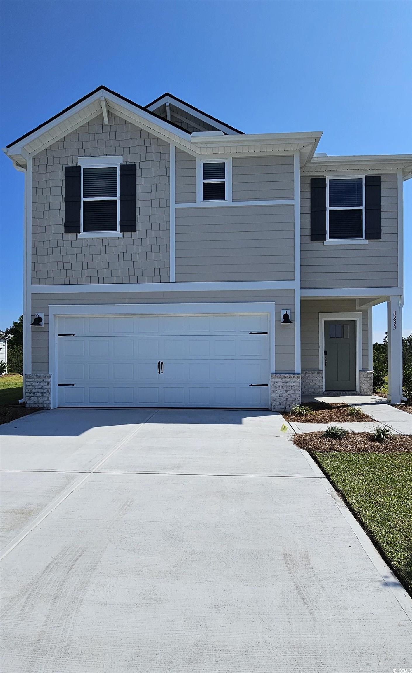 8233 Vibrant Loop Property Photo 1