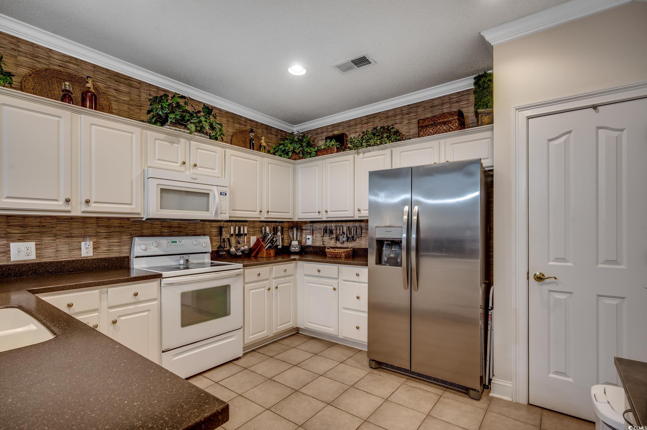 2450 Marsh Glen Dr. Property Photo 7