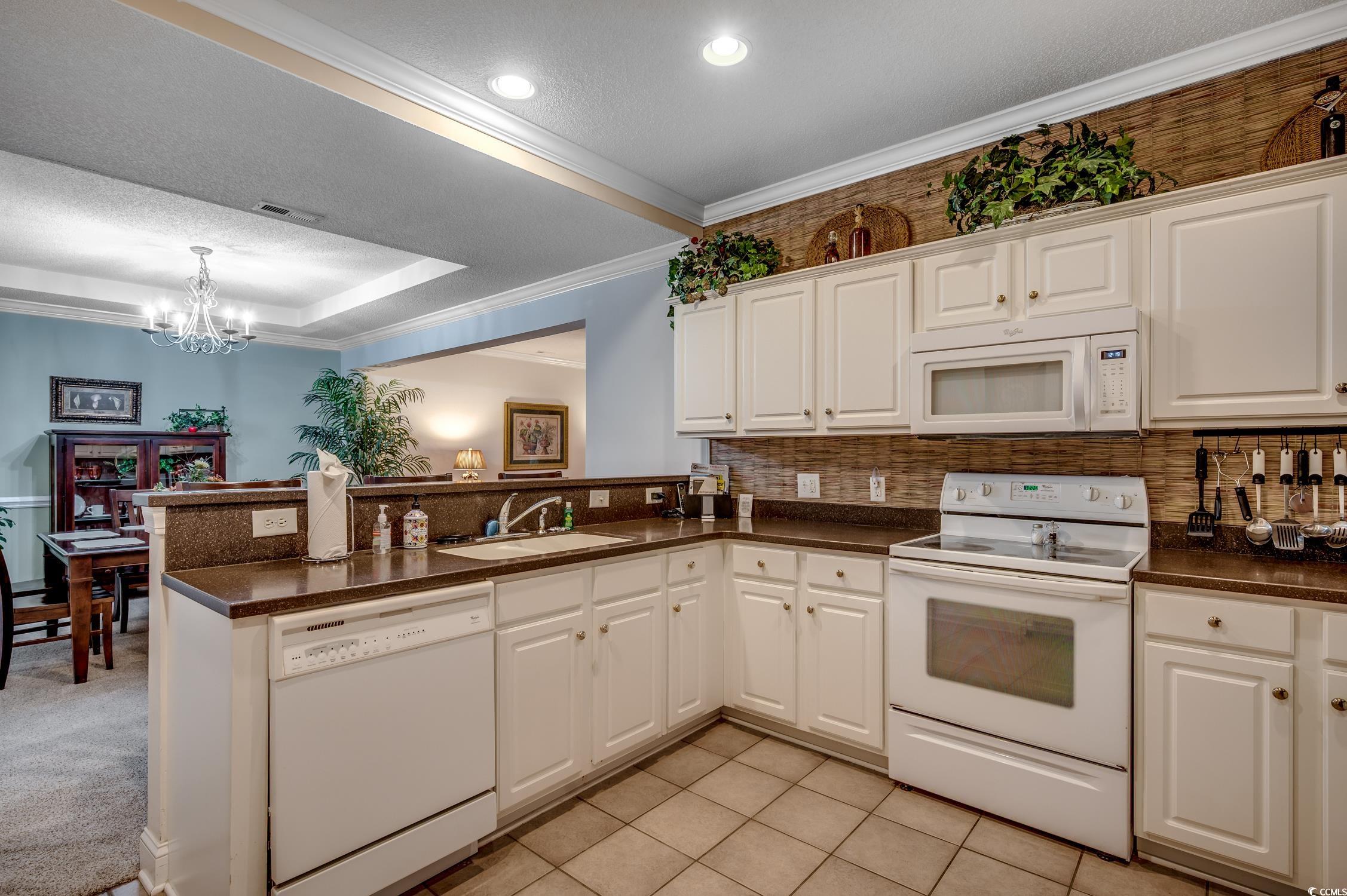 2450 Marsh Glen Dr. Property Photo 8