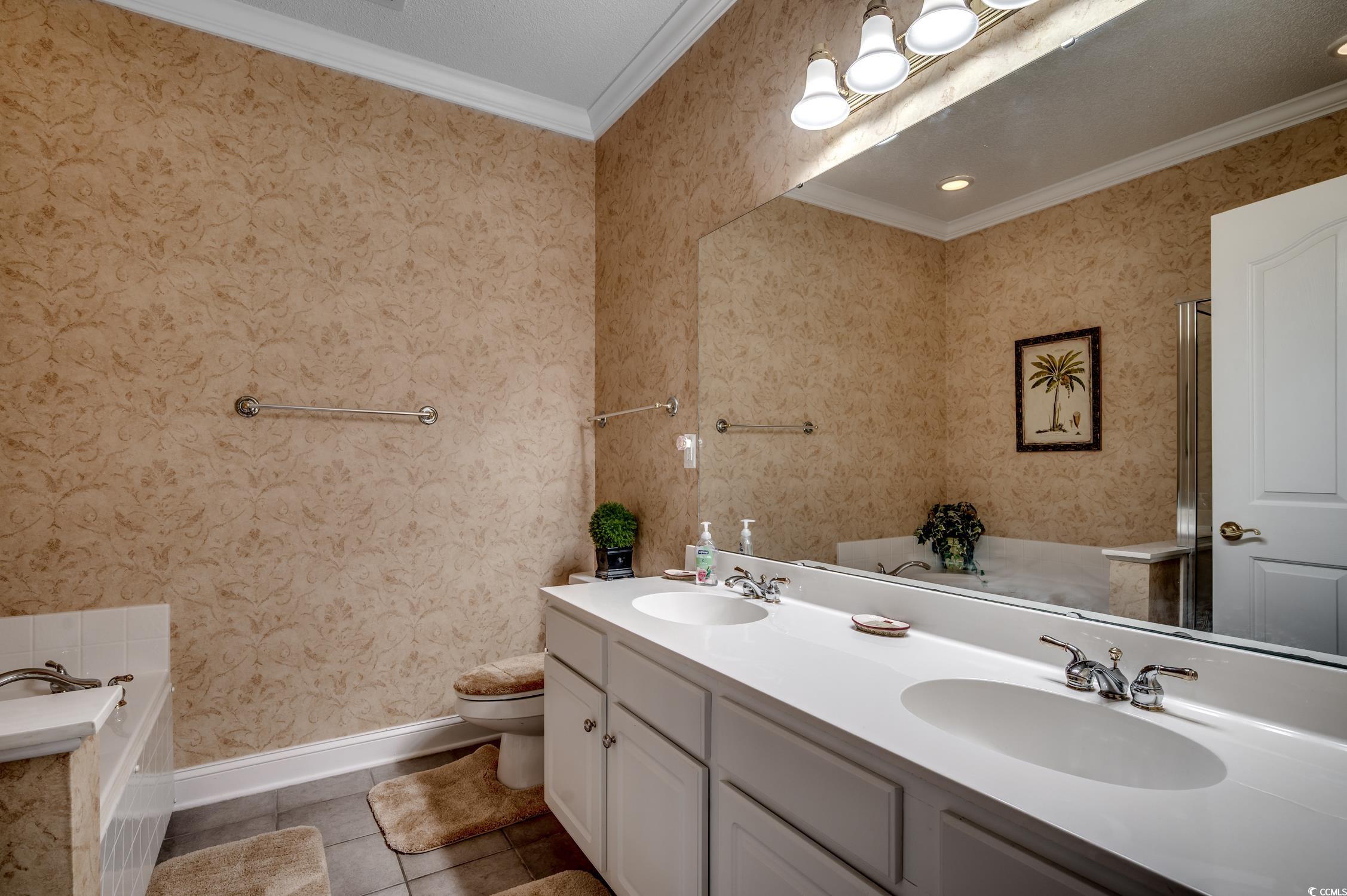 2450 Marsh Glen Dr. Property Photo 17