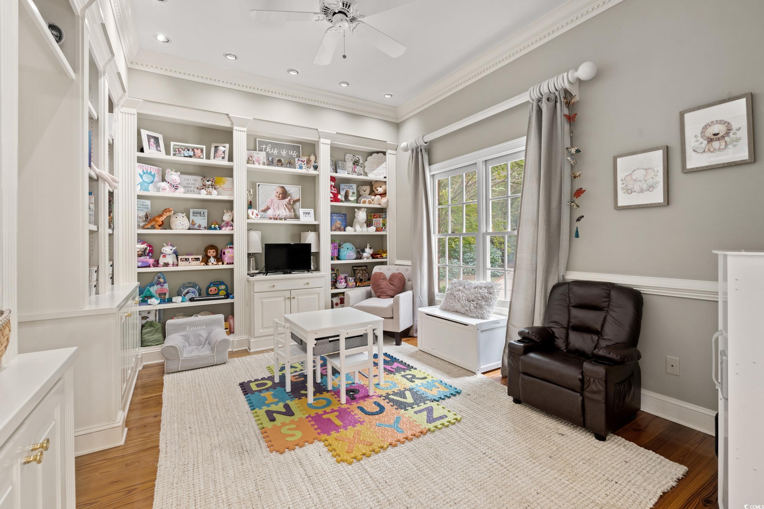 4511 Saint Johns Pl. Property Photo 8