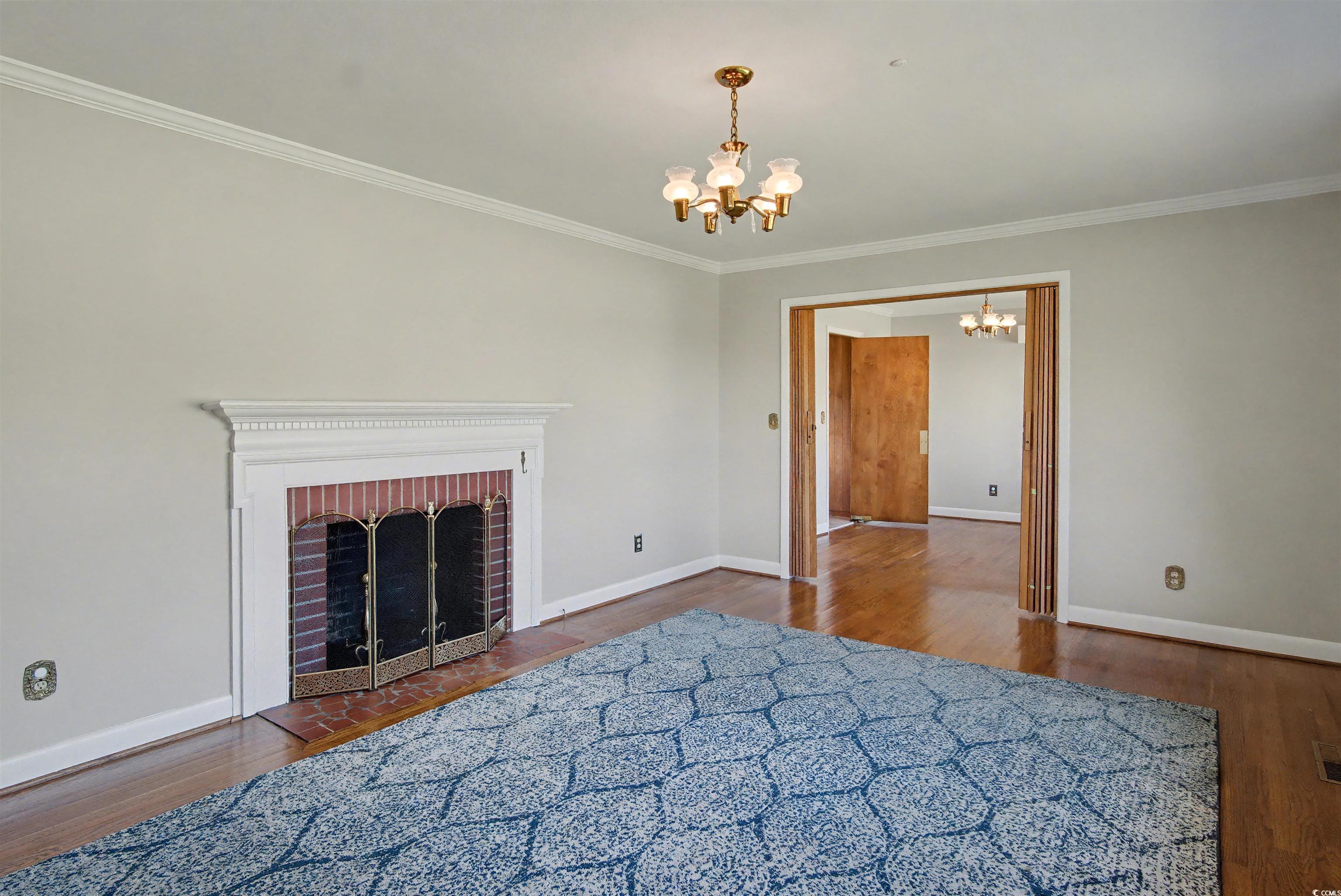 5408 Main St. Property Photo 8