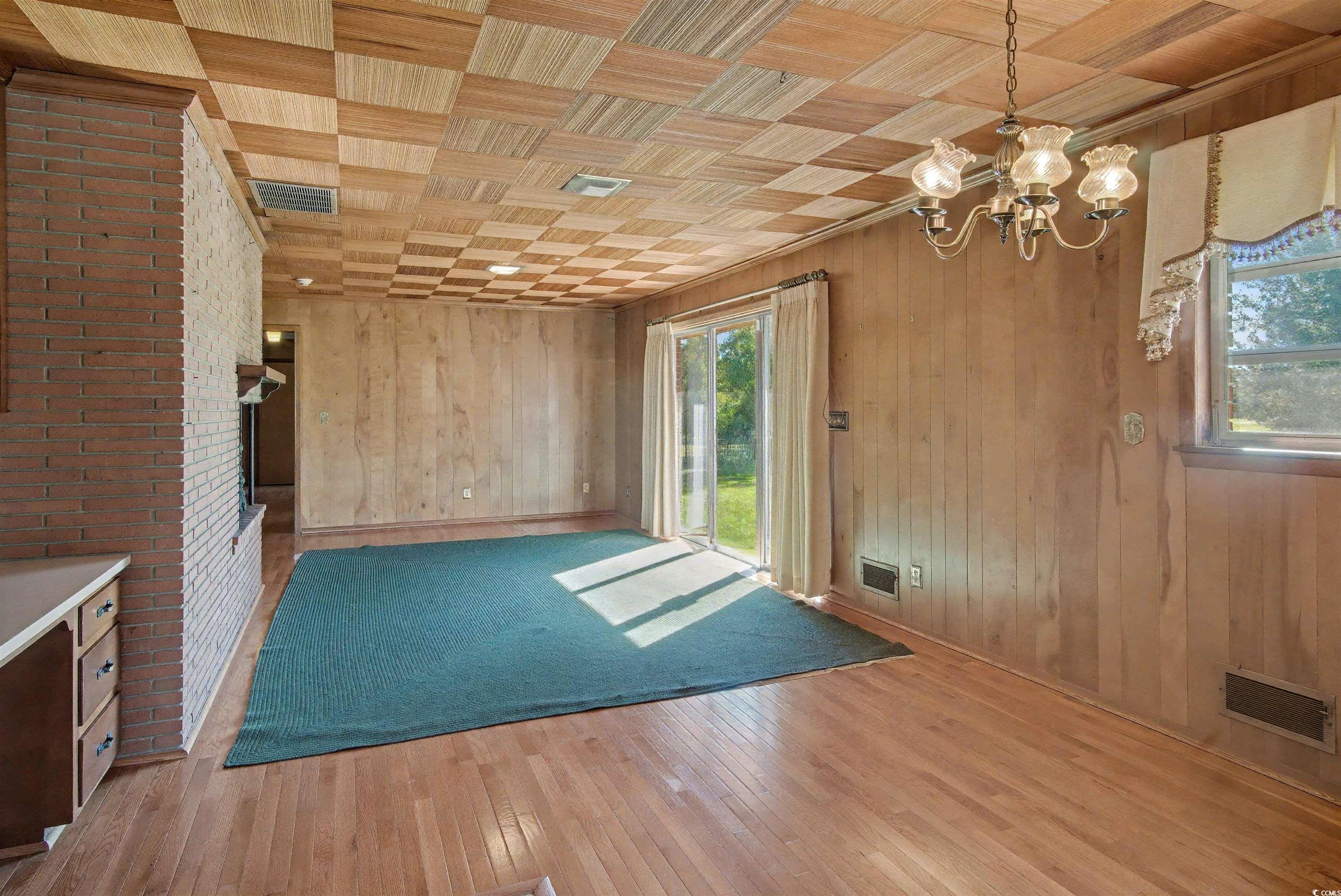 5408 Main St. Property Photo 12