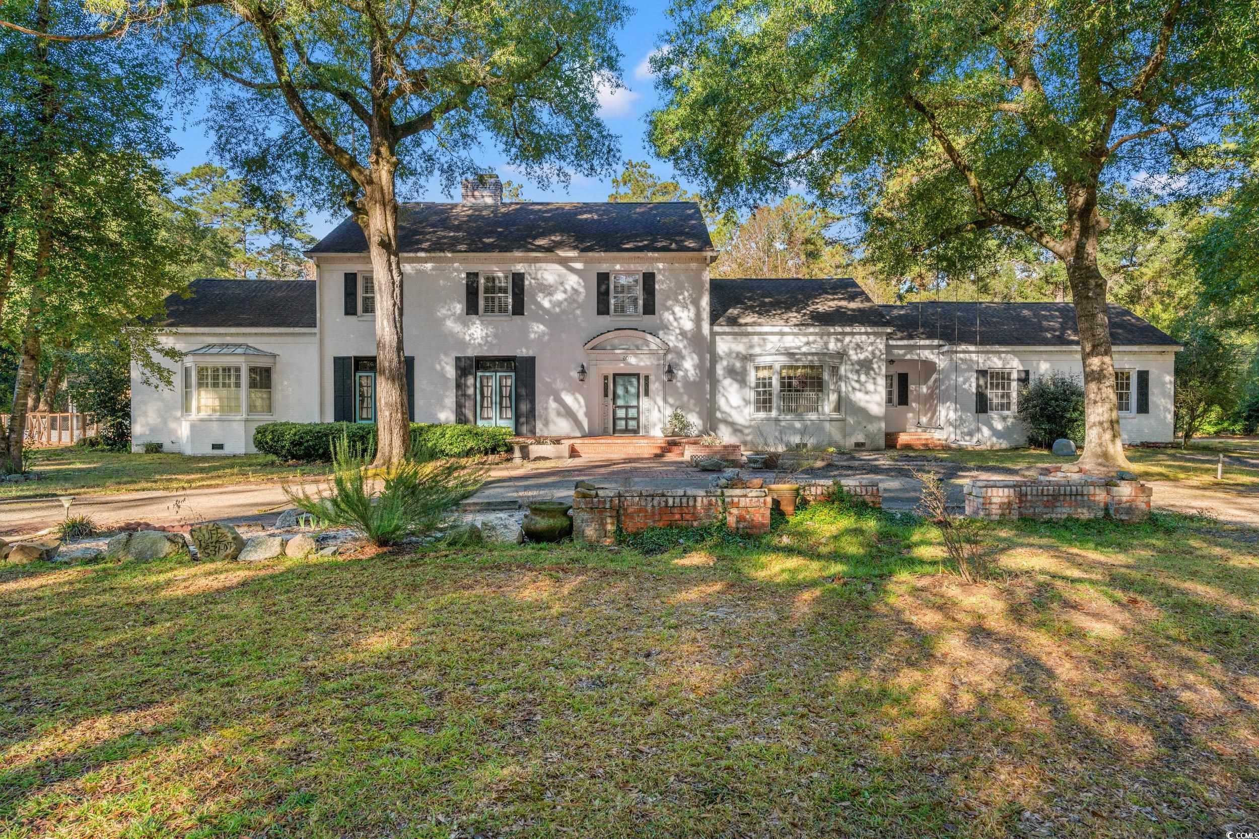 607 N Main St. Property Photo 1