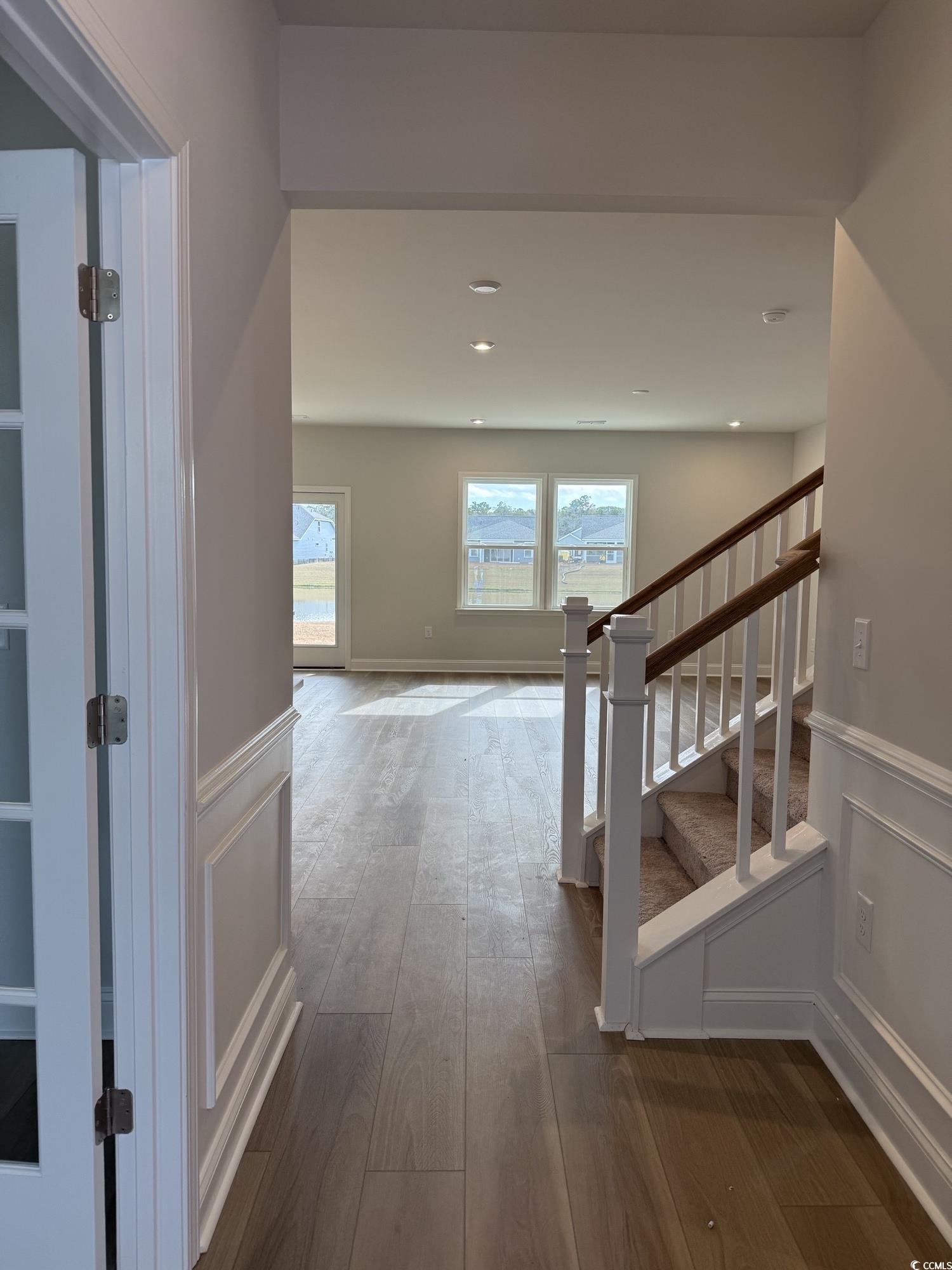 324 River Edge Dr. Property Photo 3