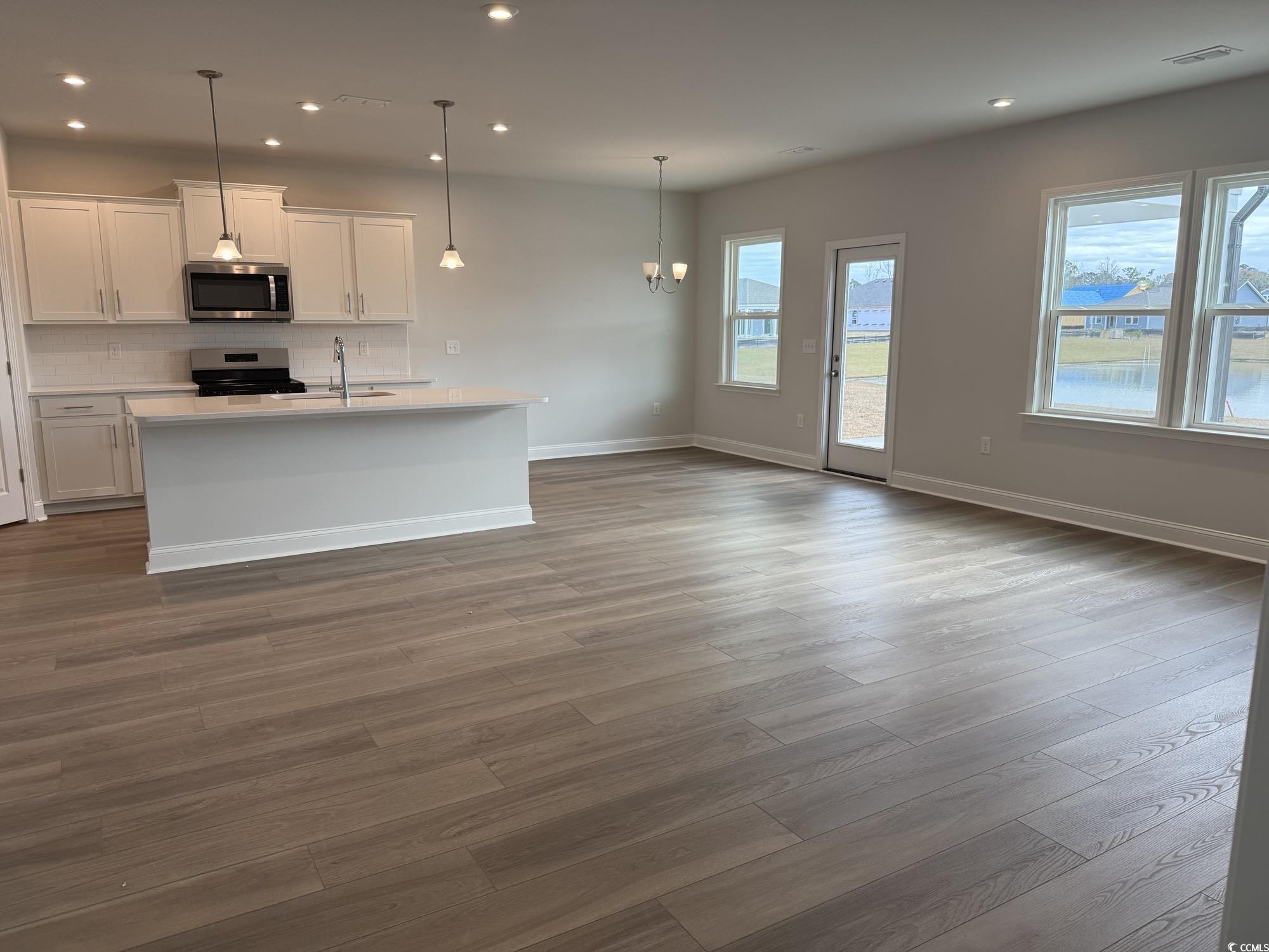 324 River Edge Dr. Property Photo 6