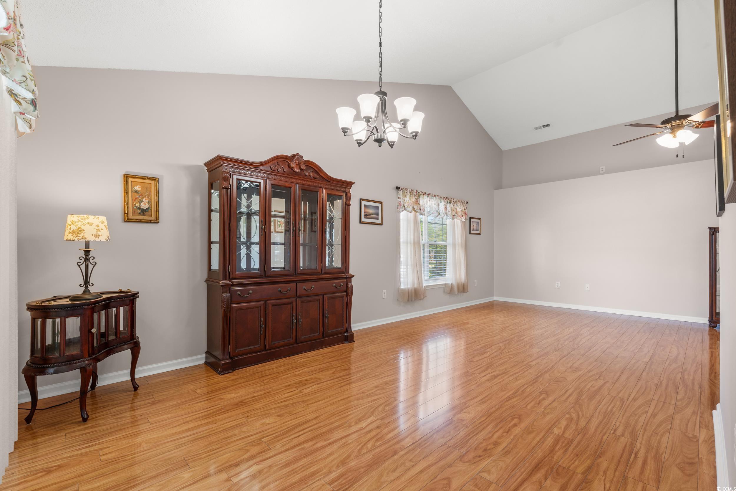 5107 Capulet Circle Property Photo 9