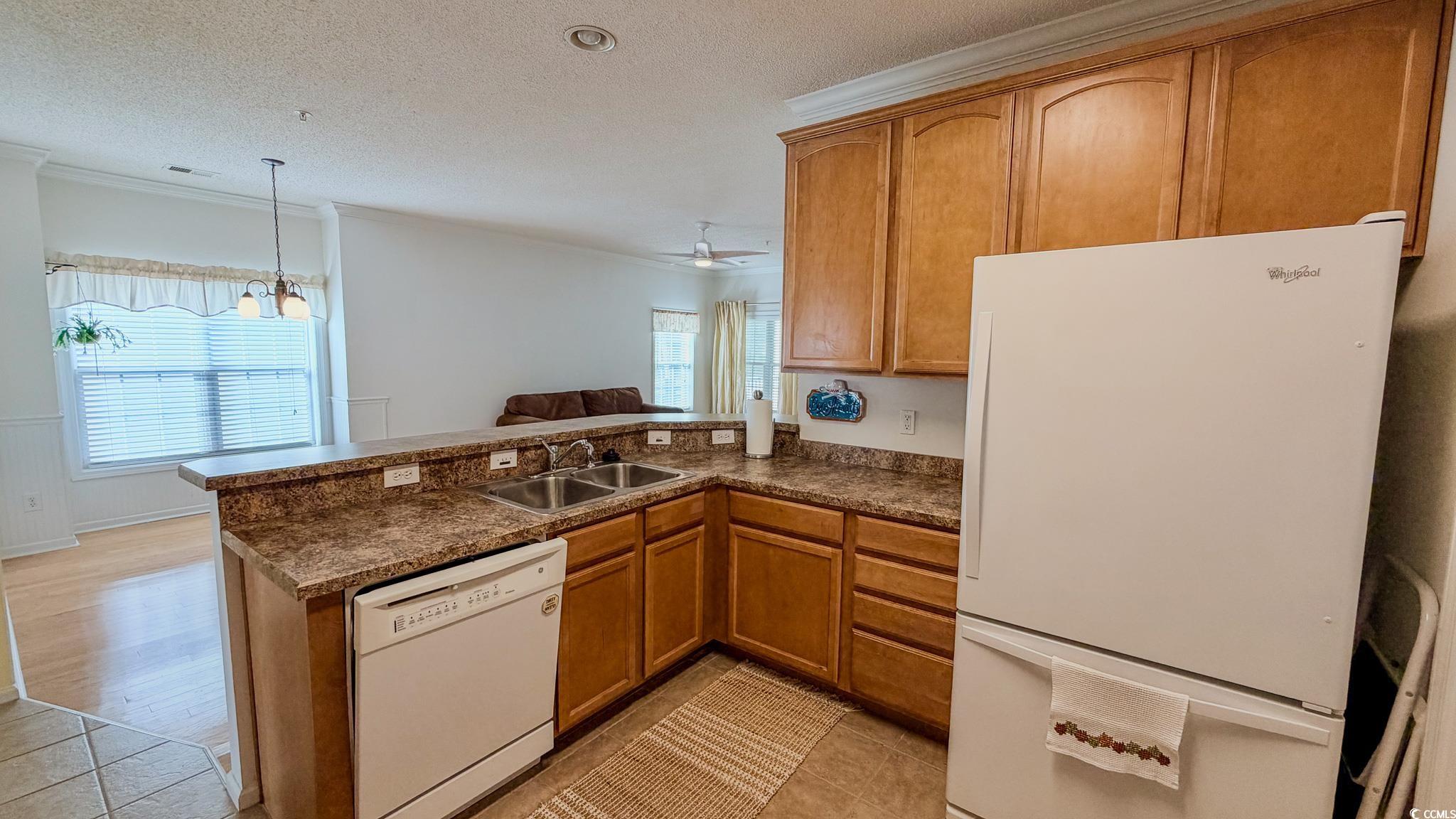 5858 Longwood Dr. Property Photo 8