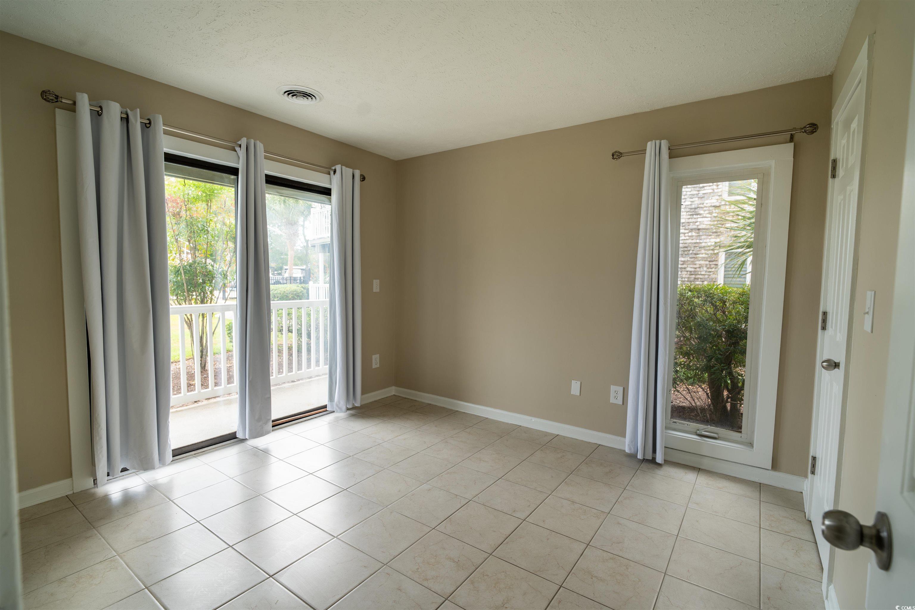 4708 Cobblestone Dr. Property Photo 6