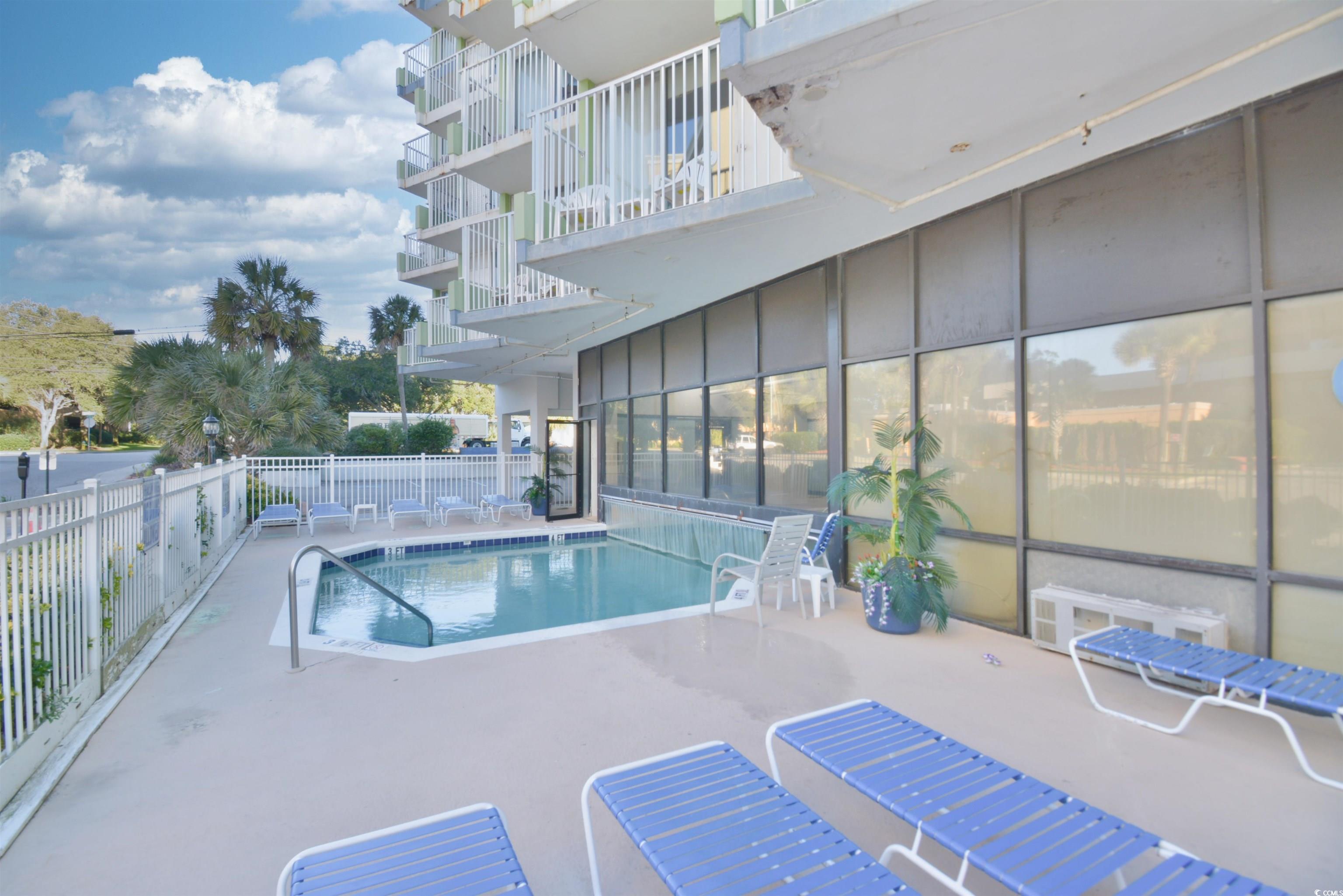 7000 Ocean Blvd. N Property Photo 5