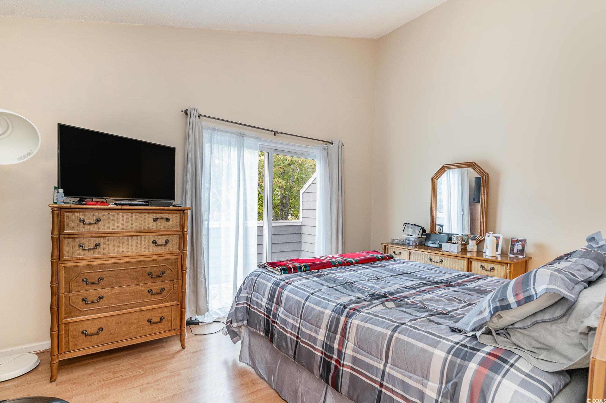 1206 Erin Way Property Photo 12