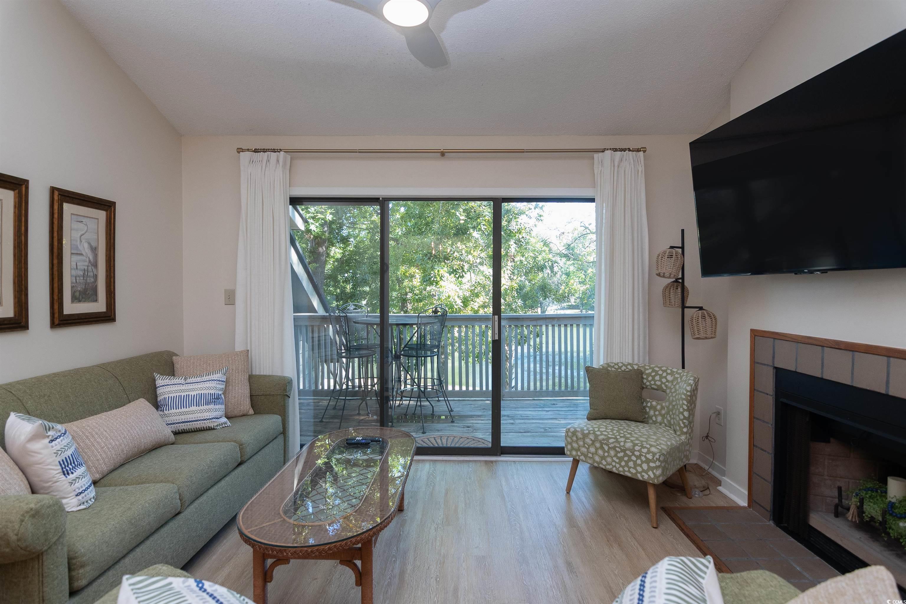 175 Saint Clears Way Property Photo 3