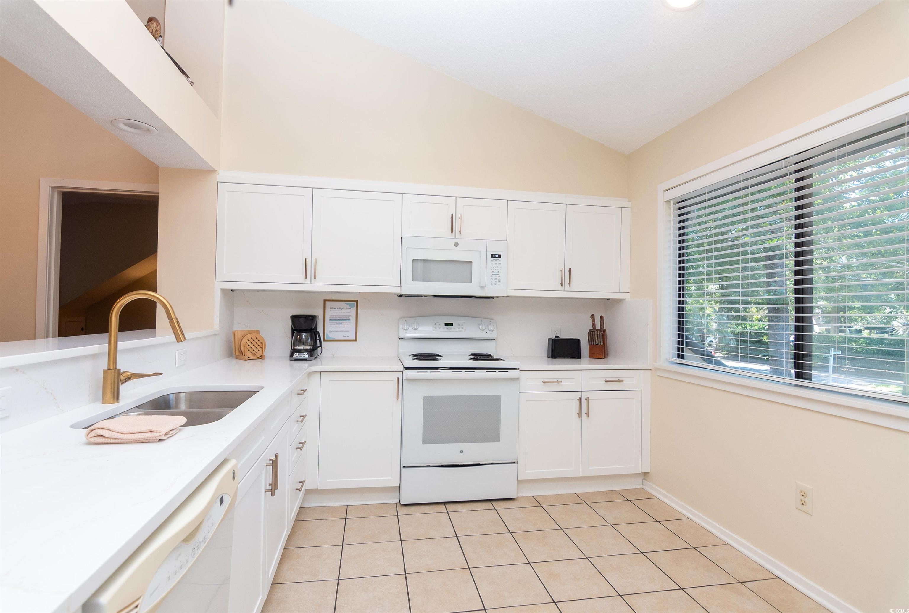 175 Saint Clears Way Property Photo 11