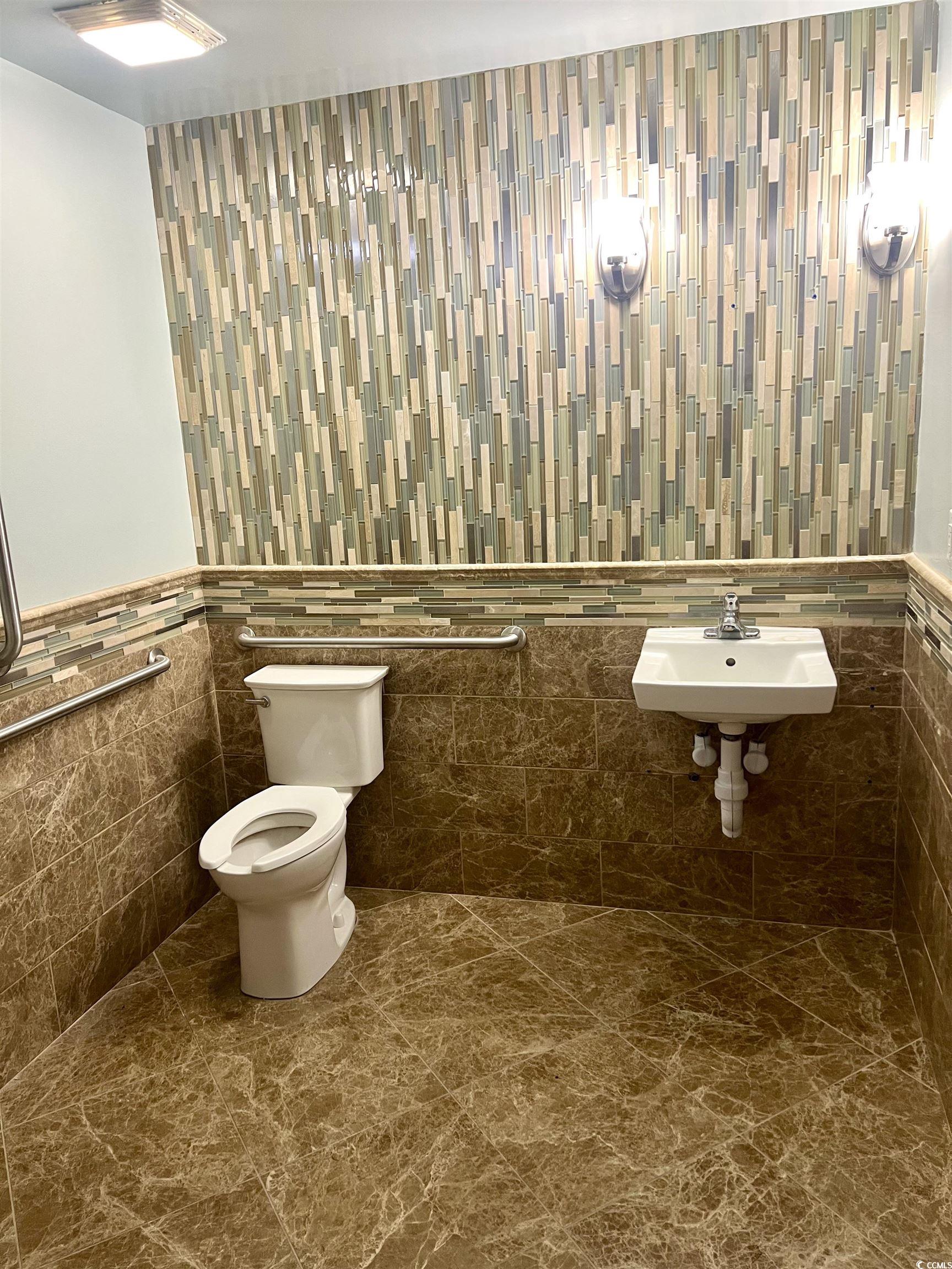 1460 Dividend Loop Property Photo 13