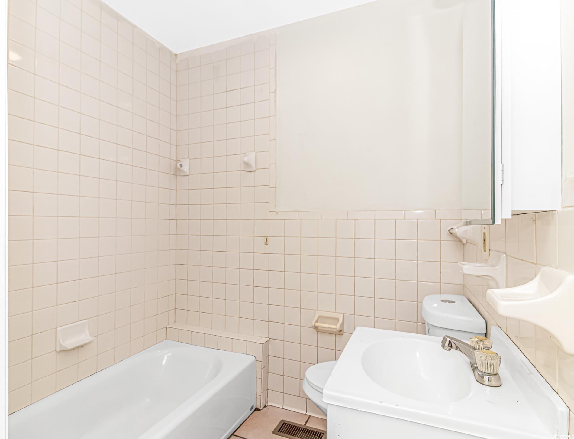 1508 Duke St. Property Photo 18