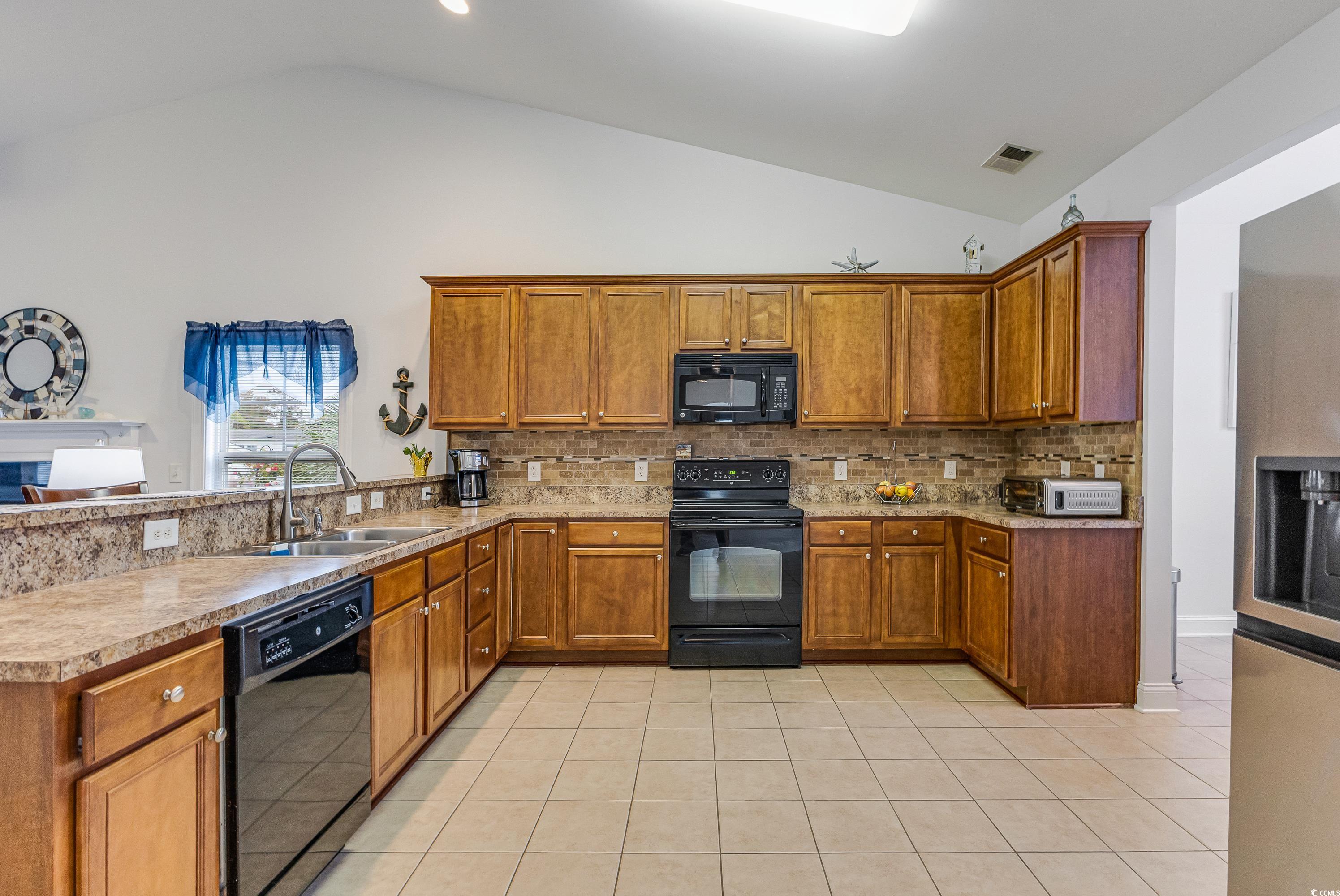 186 Cupola Dr. Property Photo 6