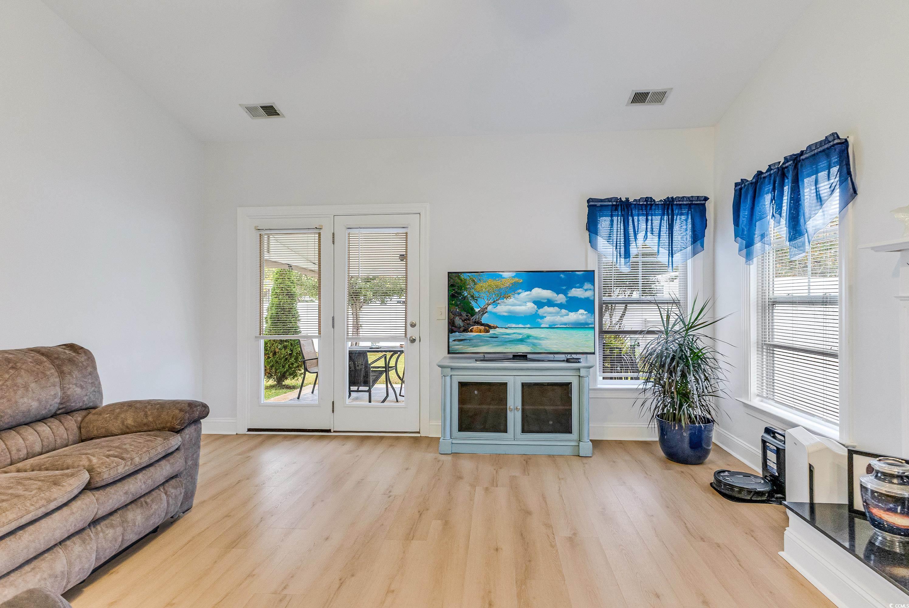 186 Cupola Dr. Property Photo 13