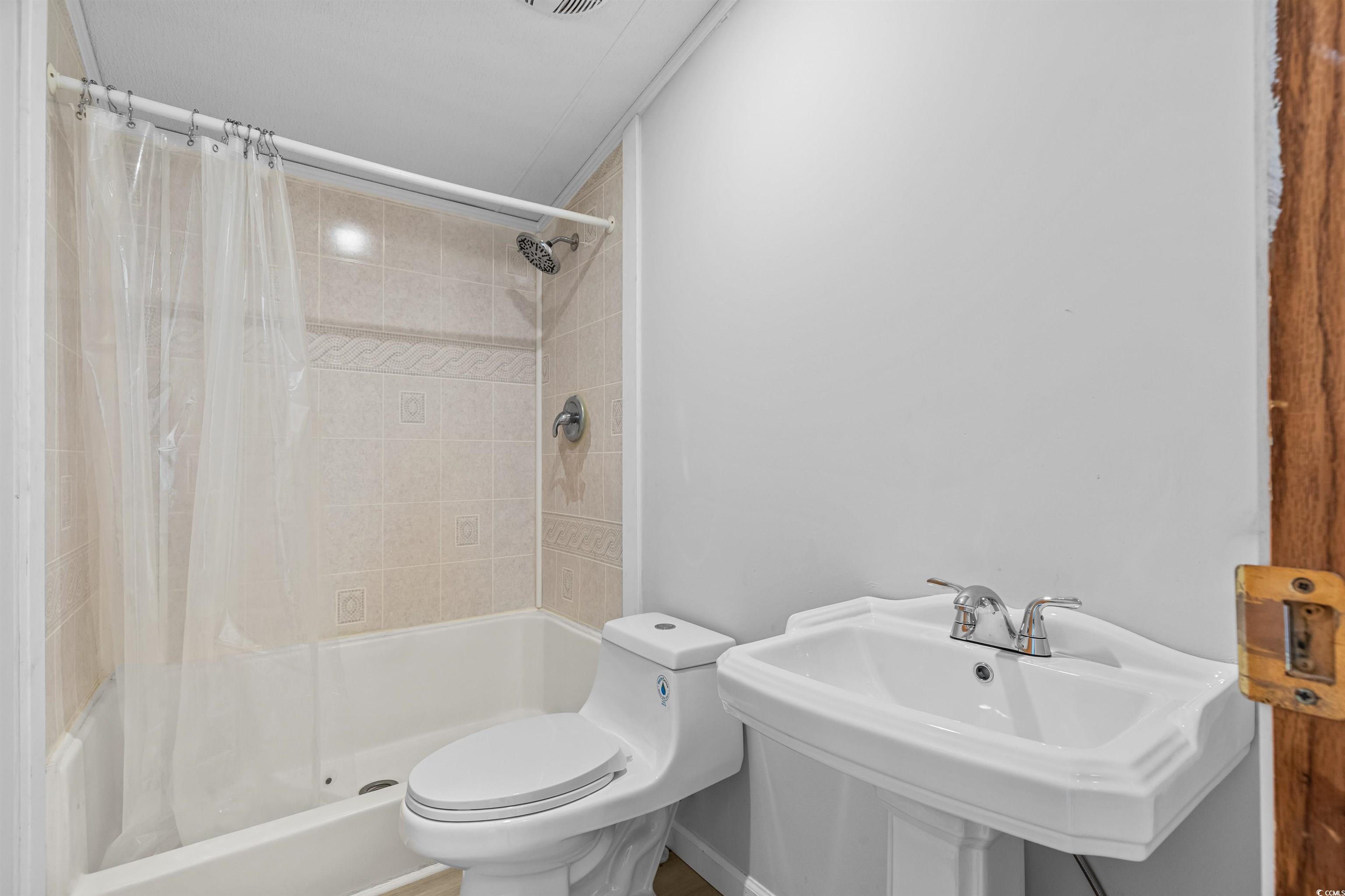 136 Vernon Way Property Photo 15