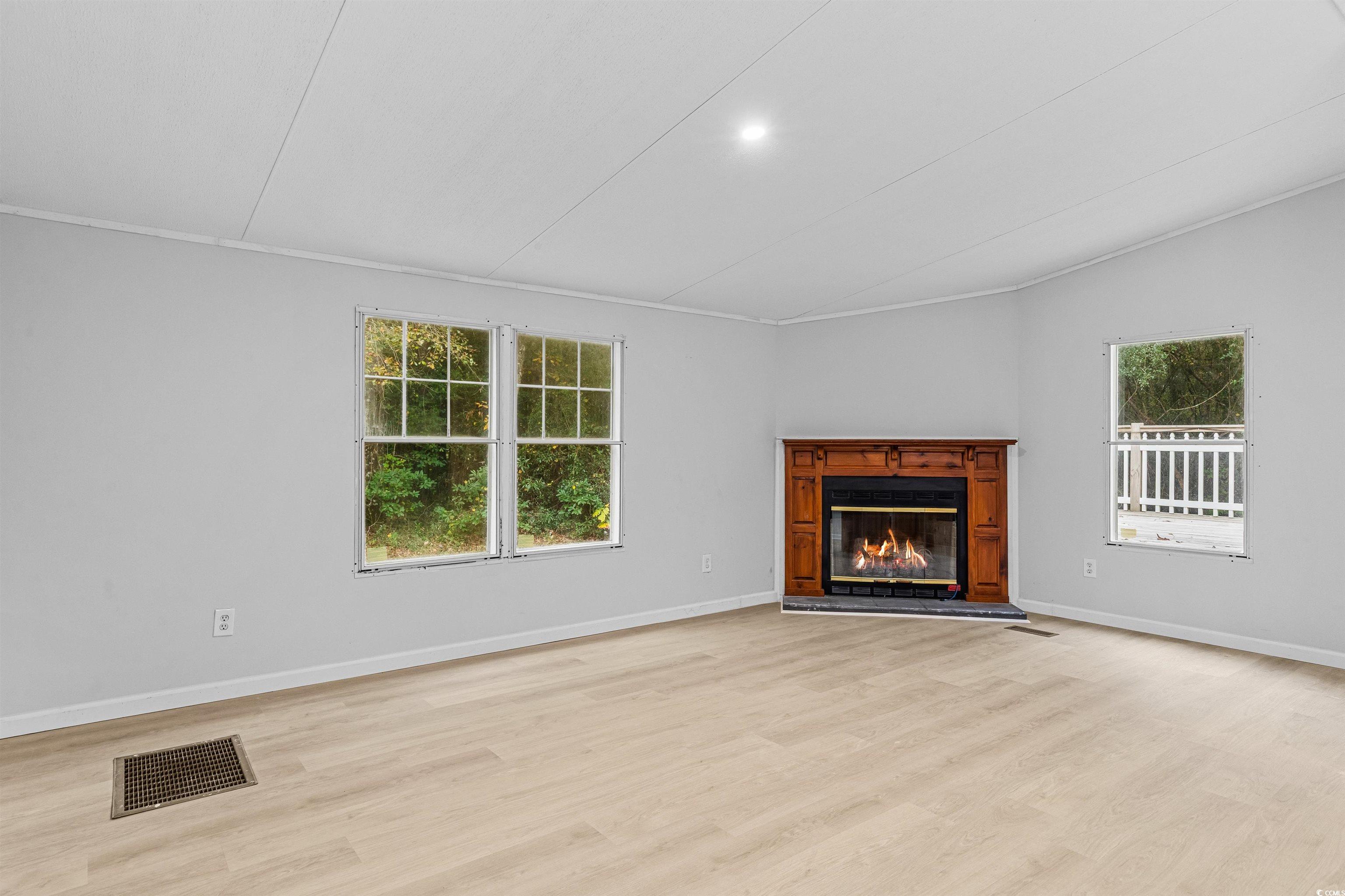 136 Vernon Way Property Photo 27
