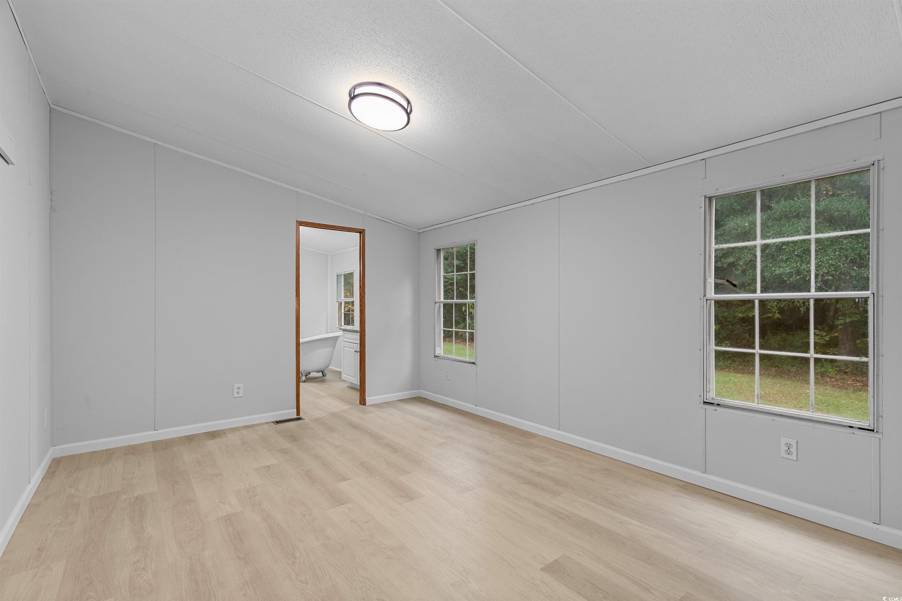 136 Vernon Way Property Photo 32
