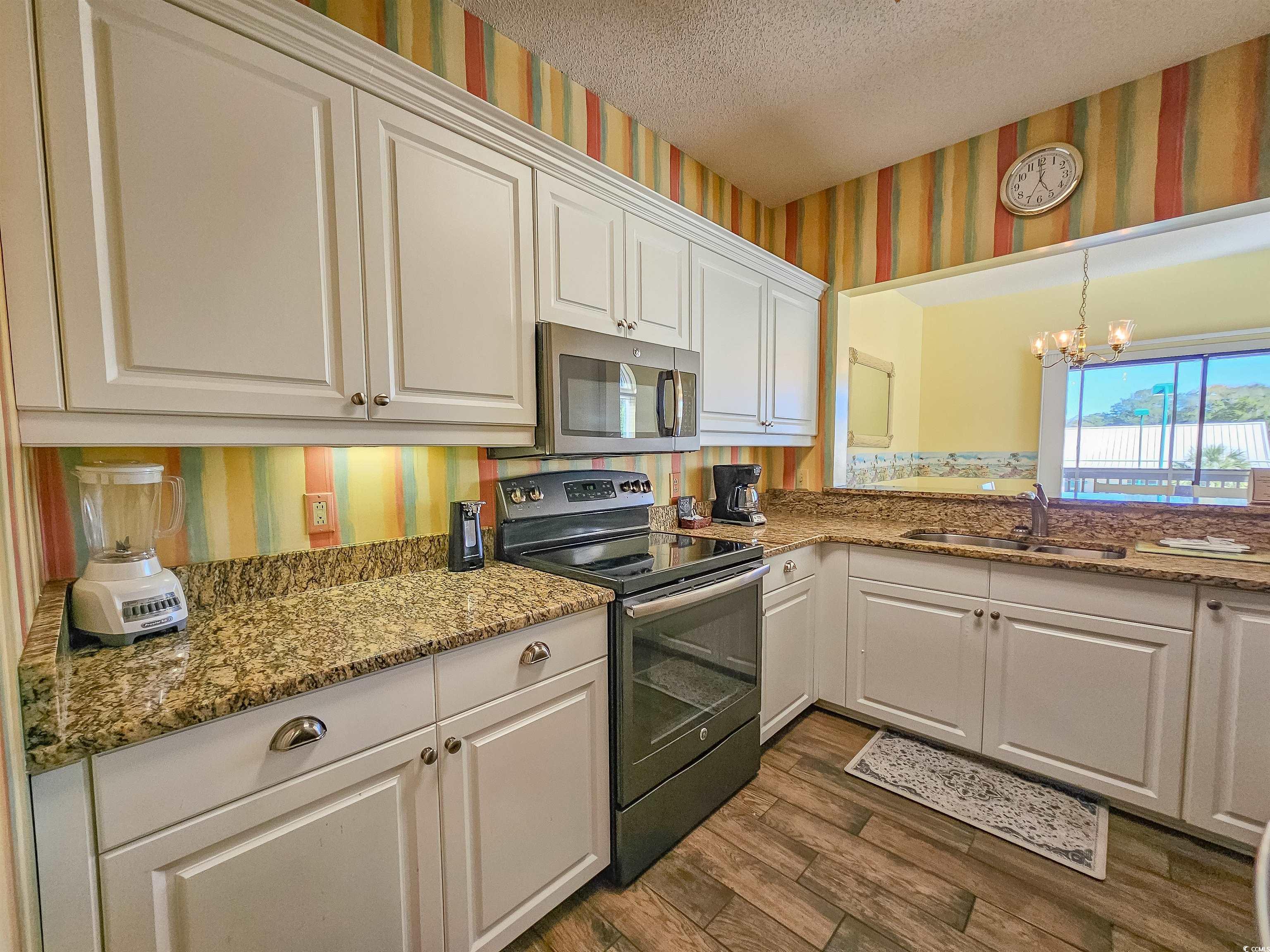 800 Castleford Circle Property Photo 12