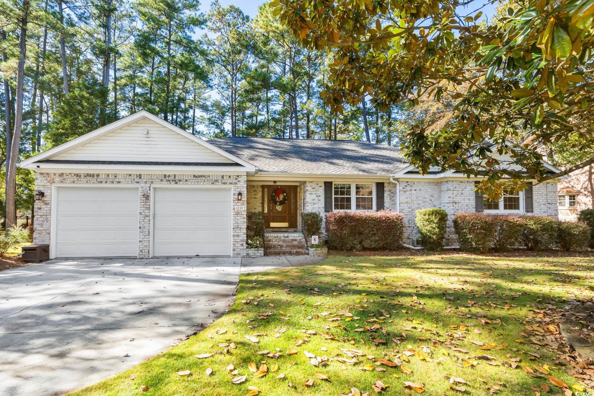 1239 Links Rd. Property Photo 1