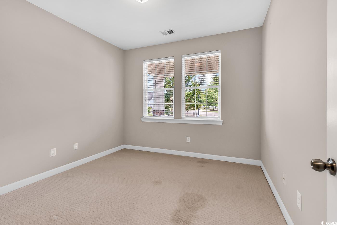 2011 Oxford St. Property Photo 10