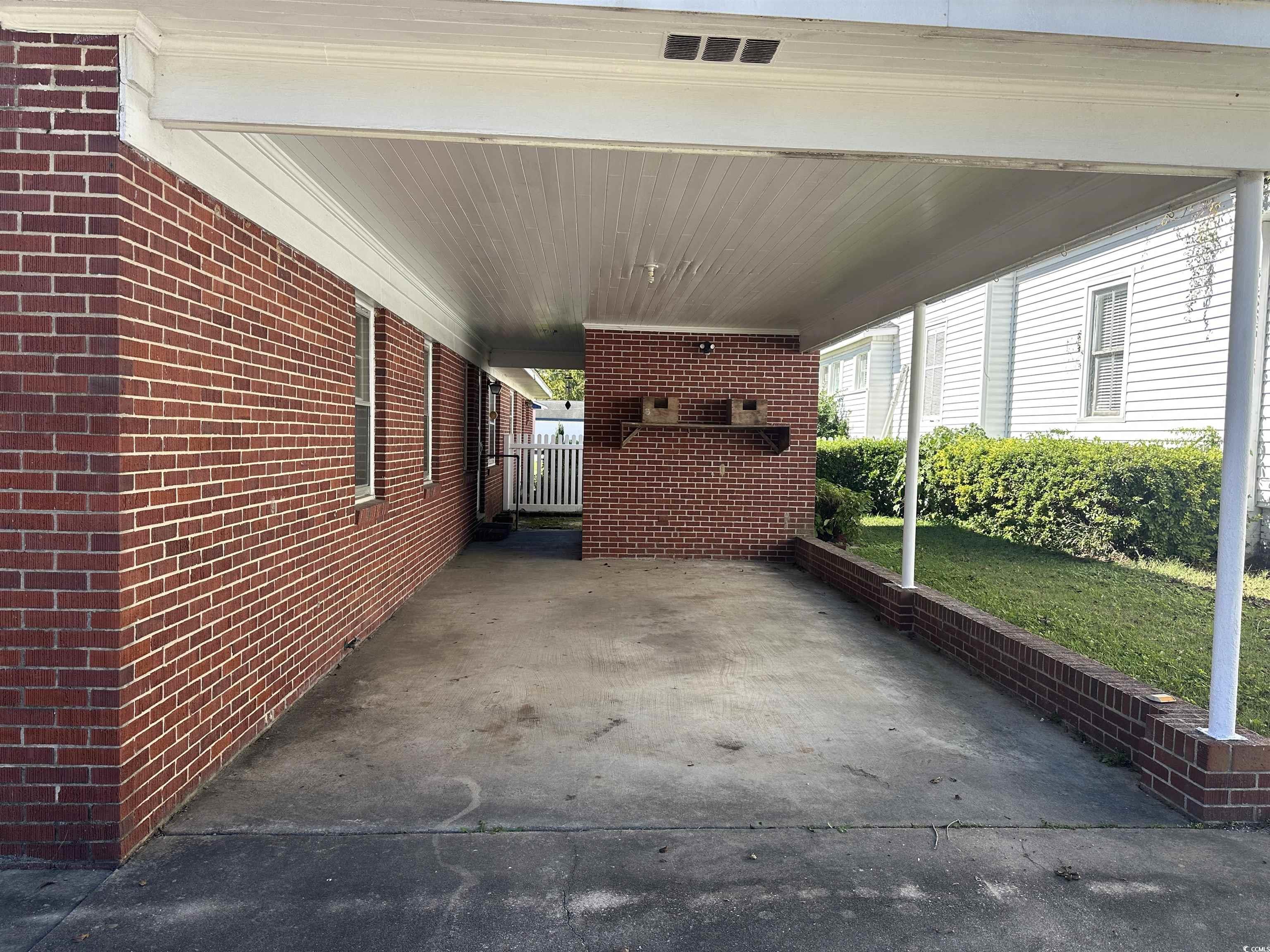 103 E 2nd Ave. Property Photo 16